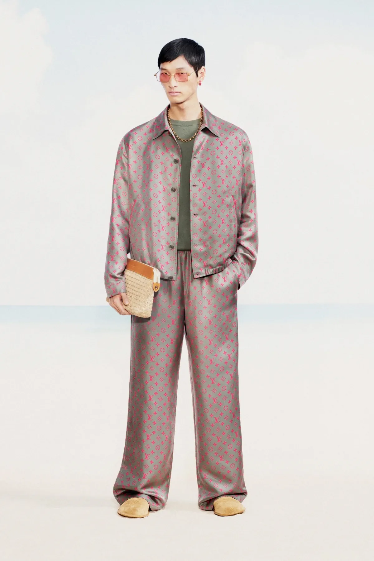 La collection Louis Vuitton Pré-Automne 2025 dévoile le rêve d'un dandy à Miami