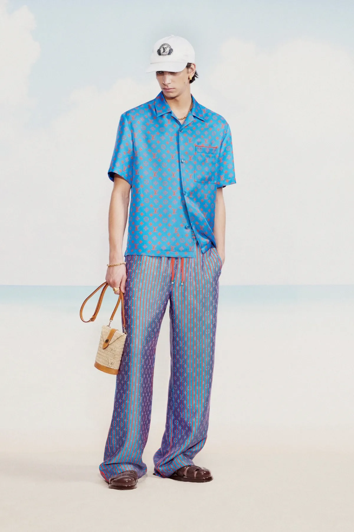 La collection Louis Vuitton Pré-Automne 2025 dévoile le rêve d'un dandy à Miami