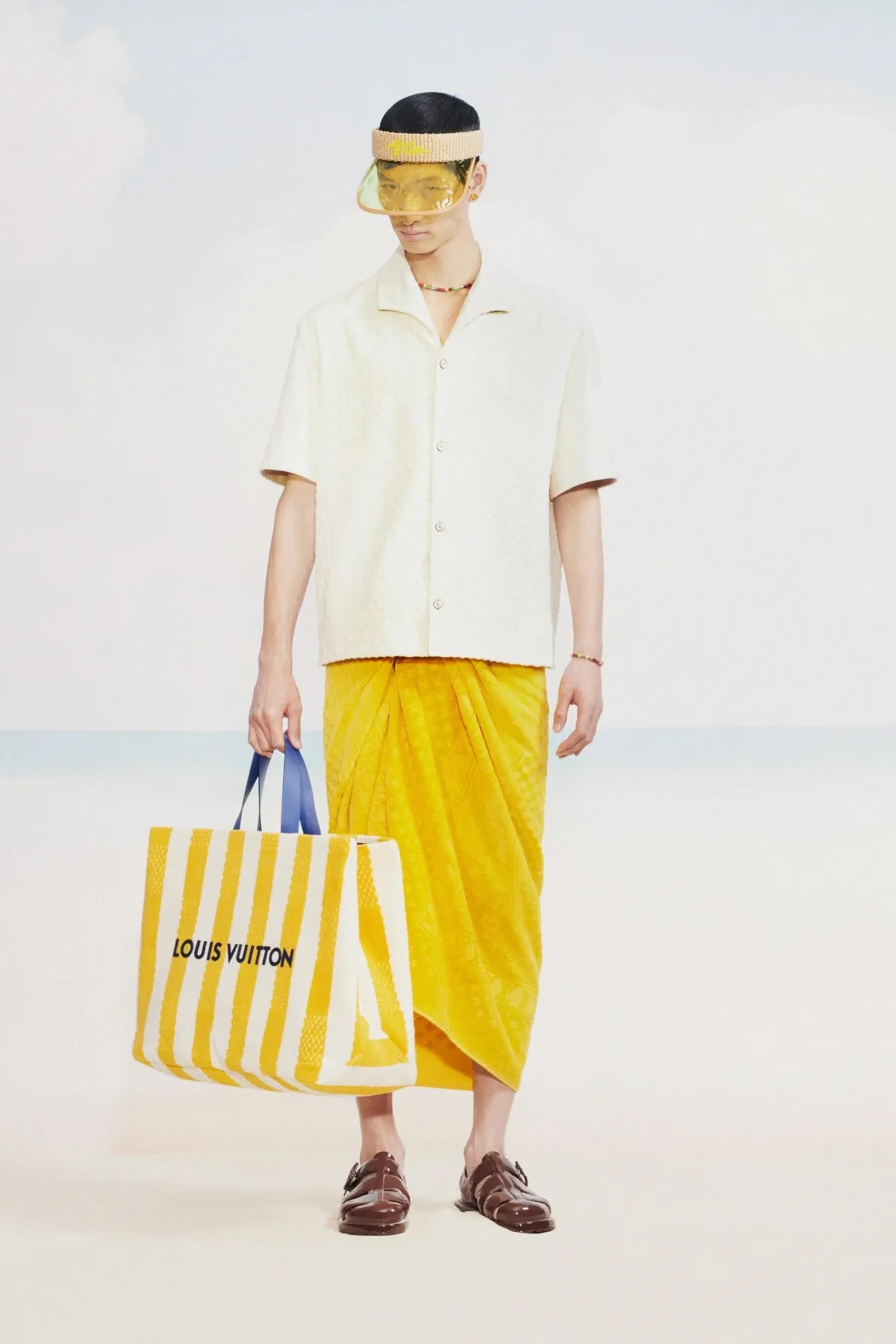 La collection Louis Vuitton Pré-Automne 2025 dévoile le rêve d'un dandy à Miami