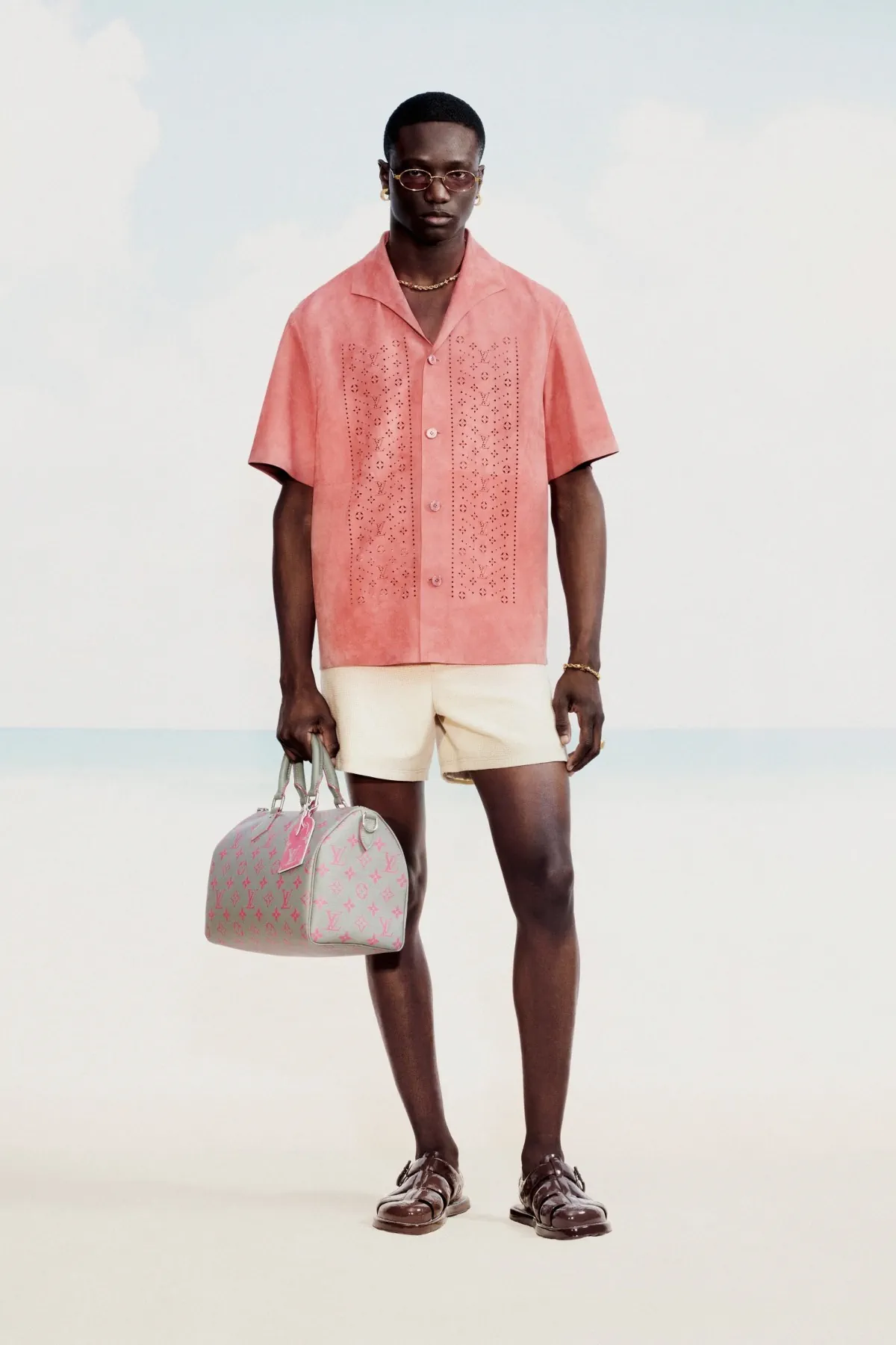 La collection Louis Vuitton Pré-Automne 2025 dévoile le rêve d'un dandy à Miami