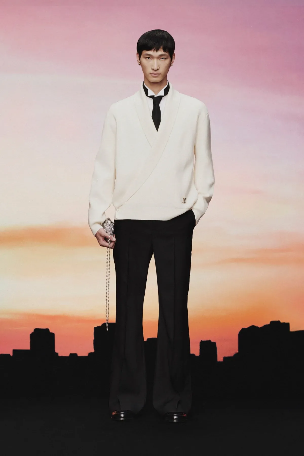 La collection Louis Vuitton Pré-Automne 2025 dévoile le rêve d'un dandy à Miami