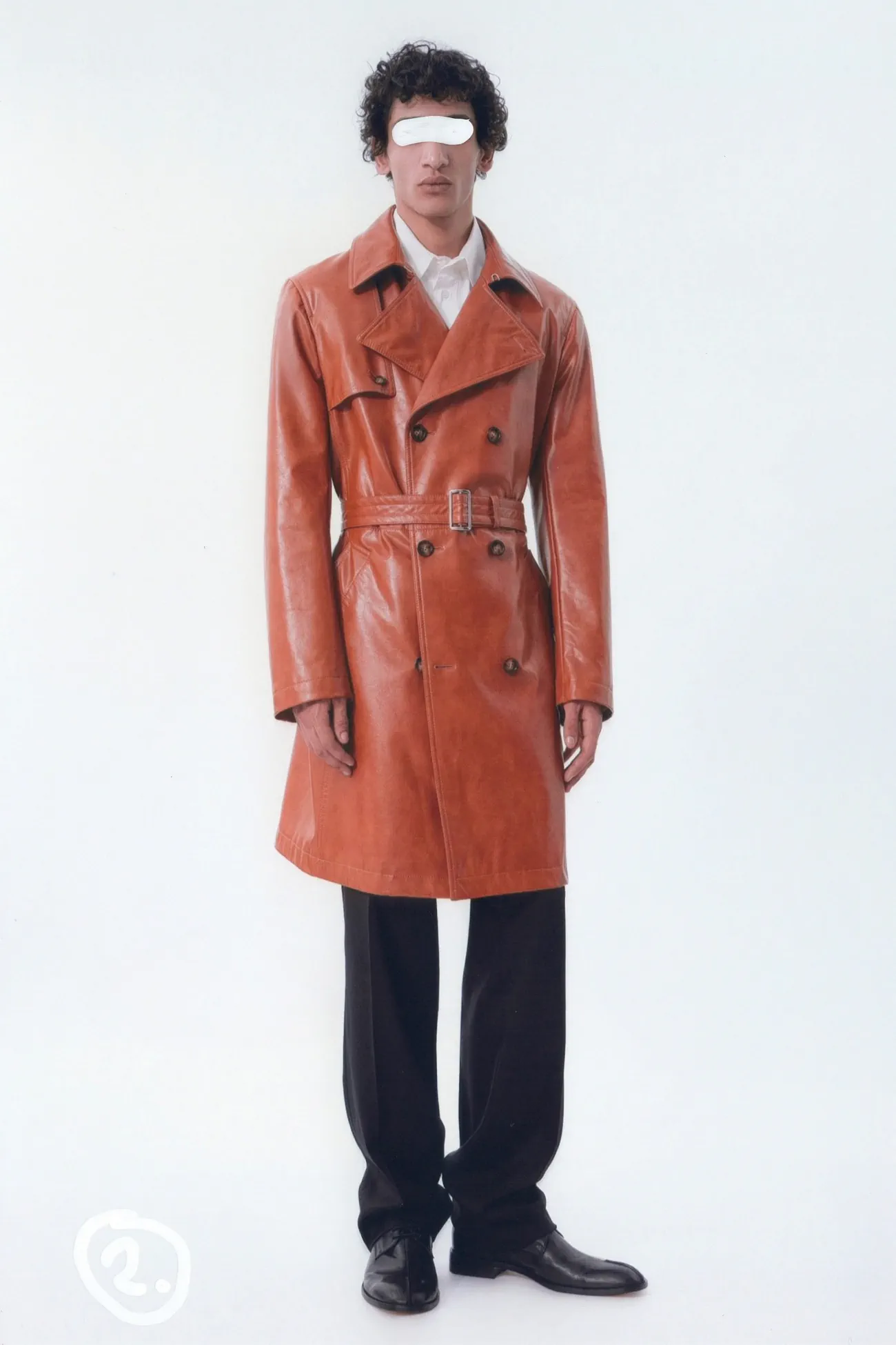 La collection Pré-Automne 2025 de MM6 Maison Margiela pour hommes met l’accent sur l'artisanat et le design intemporel