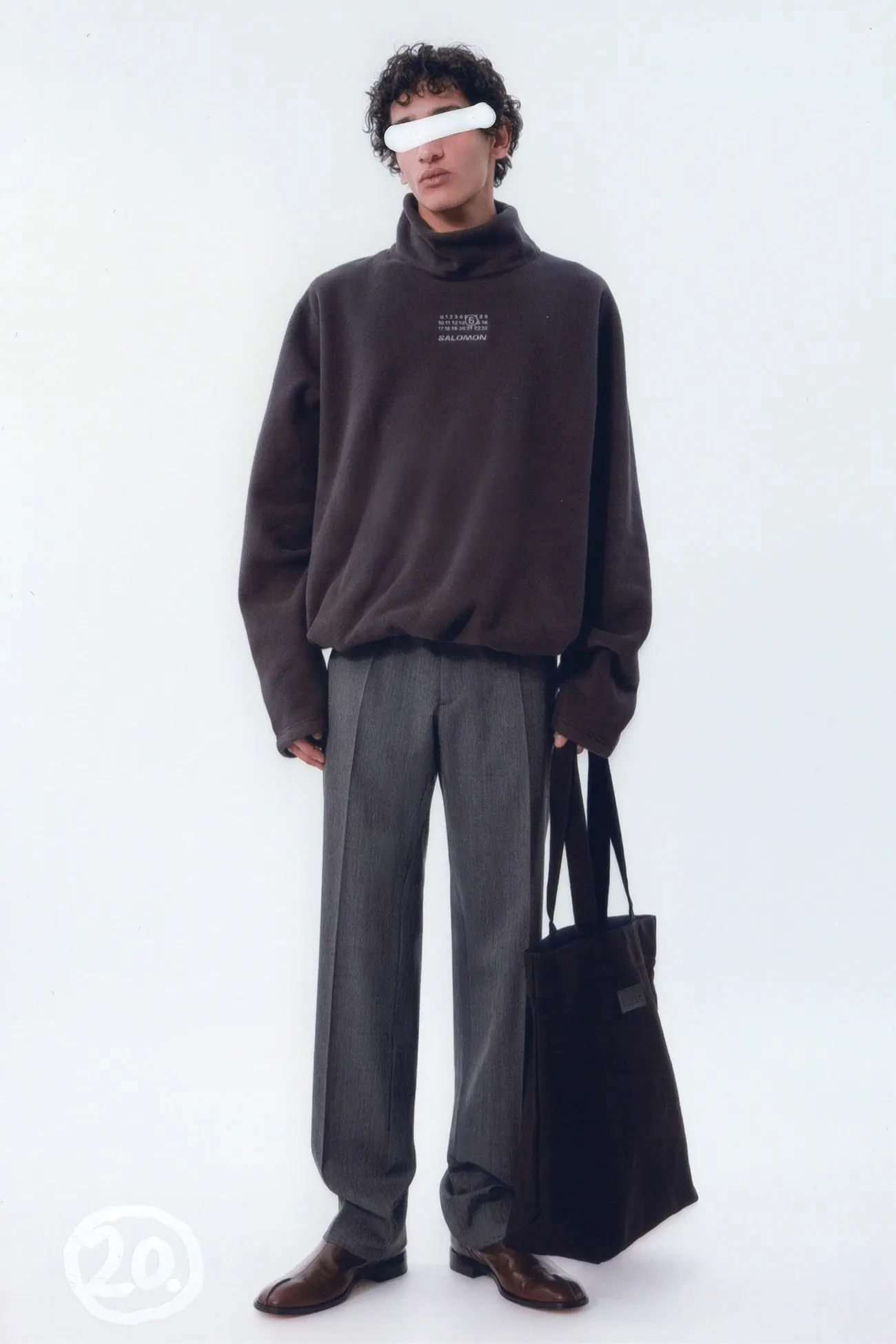 La collection Pré-Automne 2025 de MM6 Maison Margiela pour hommes met l’accent sur l'artisanat et le design intemporel