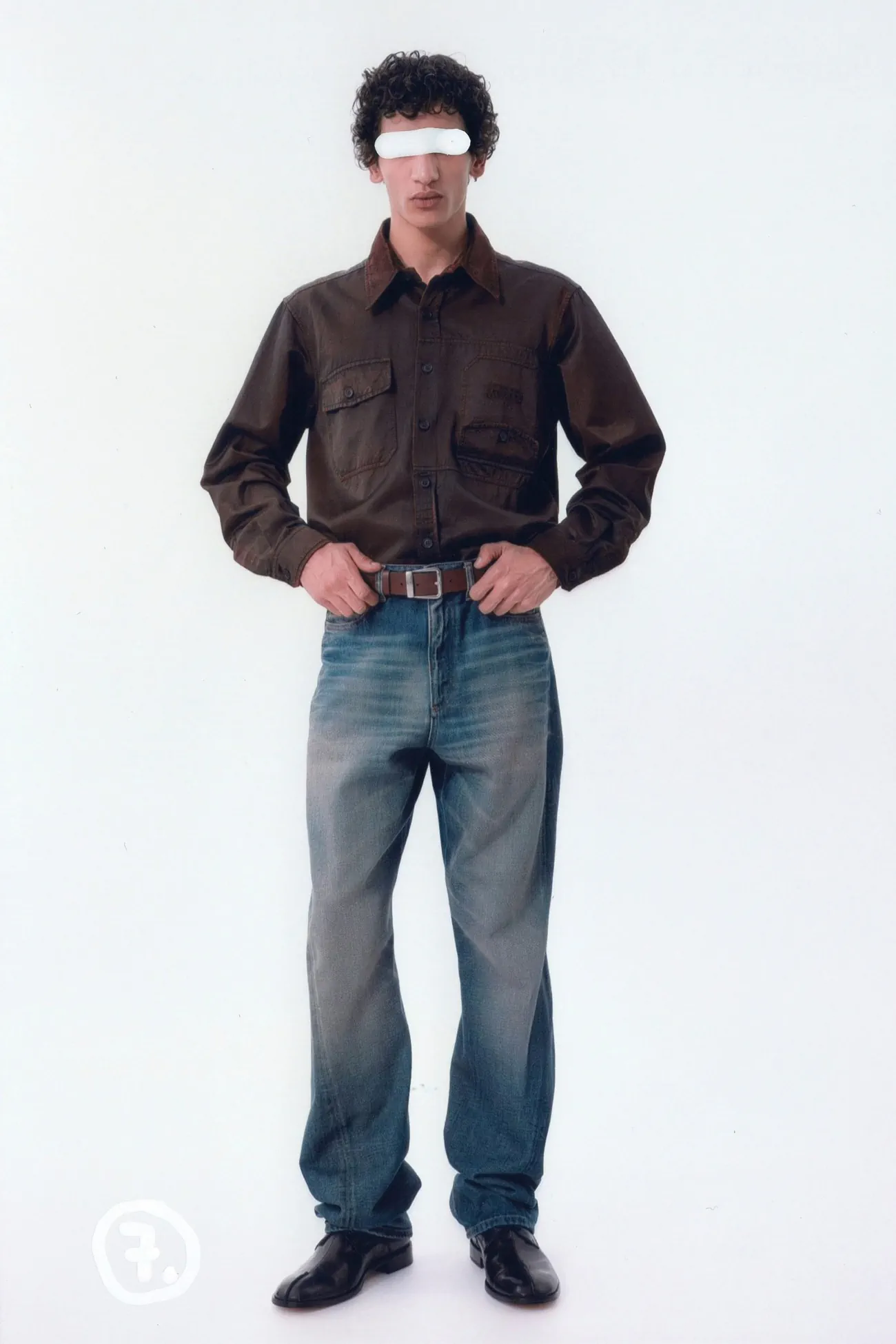 La collection Pré-Automne 2025 de MM6 Maison Margiela pour hommes met l’accent sur l'artisanat et le design intemporel