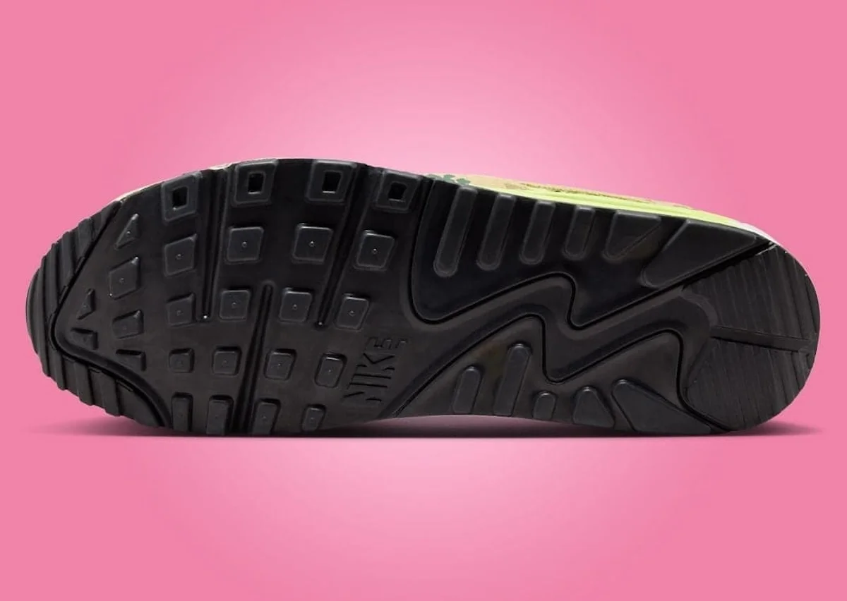 La Nike Air Max 90 « Camo Pack » sortira au printemps 2025