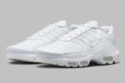 La Nike Air Max Plus " Triple White " se met au golf