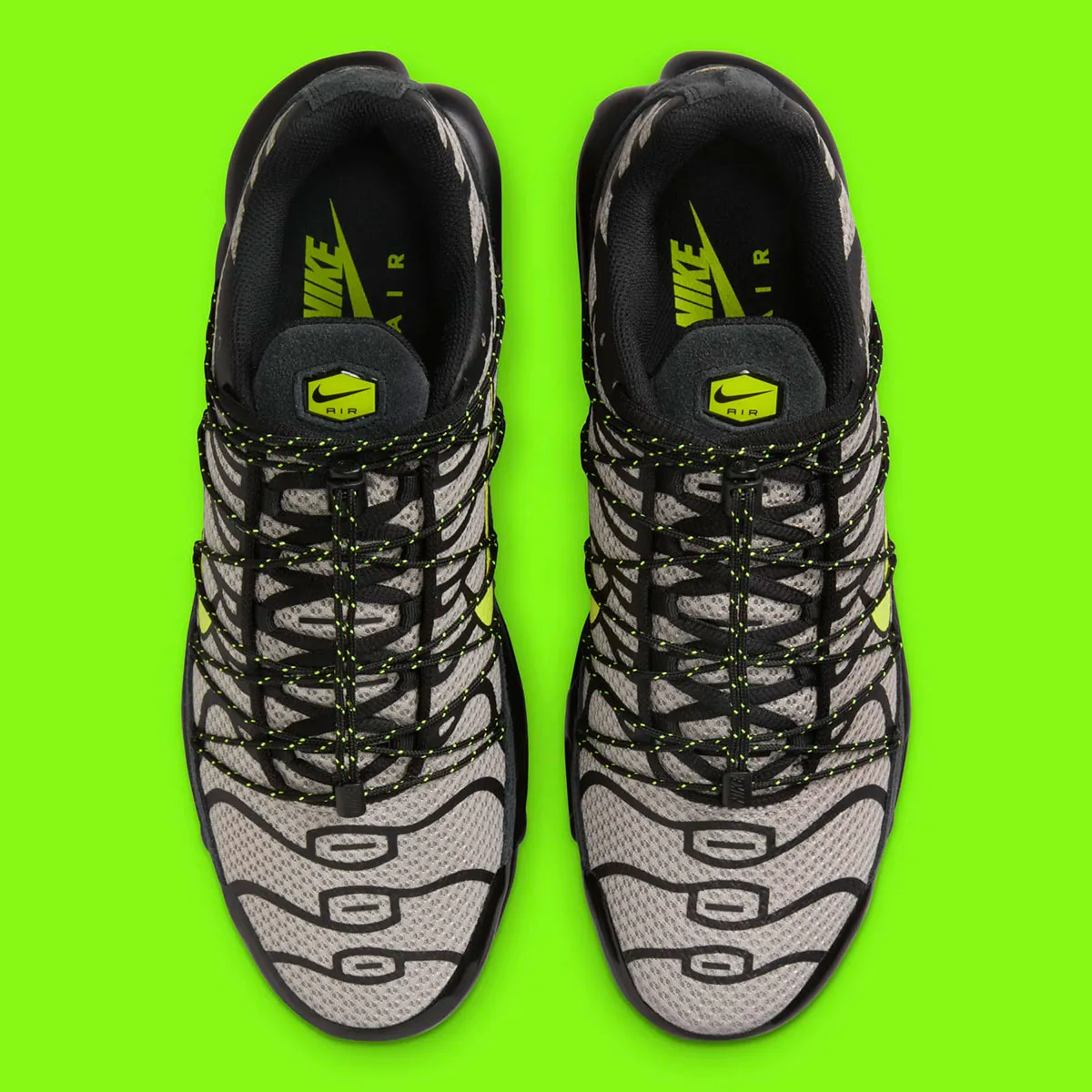 La Nike Air Max Plus Utility « Black/Grey/Volt » arrivera en 2025