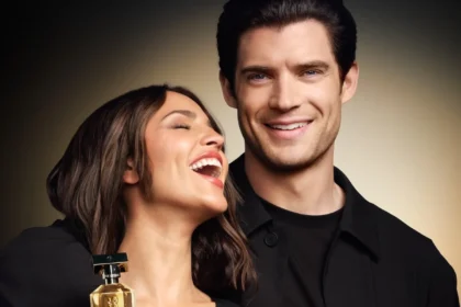 David Corenswet sublime l'anniversaire de BOSS The Scene avec une réinvention audacieuse du parfum