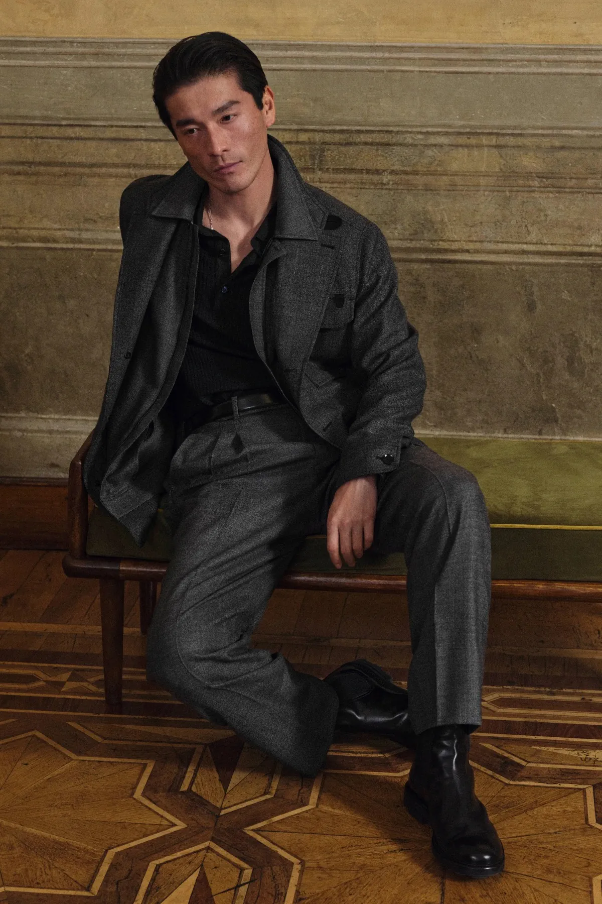 La collection Brioni automne 2025 célèbre la légèreté et le mouvement à Milan