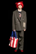 Charles Jeffrey LOVERBOY Fall Winter 2025 Paris Fashion Week 1 Charles Jeffrey LOVERBOY célèbre la maîtrise de la maille pour l'automne 2025
