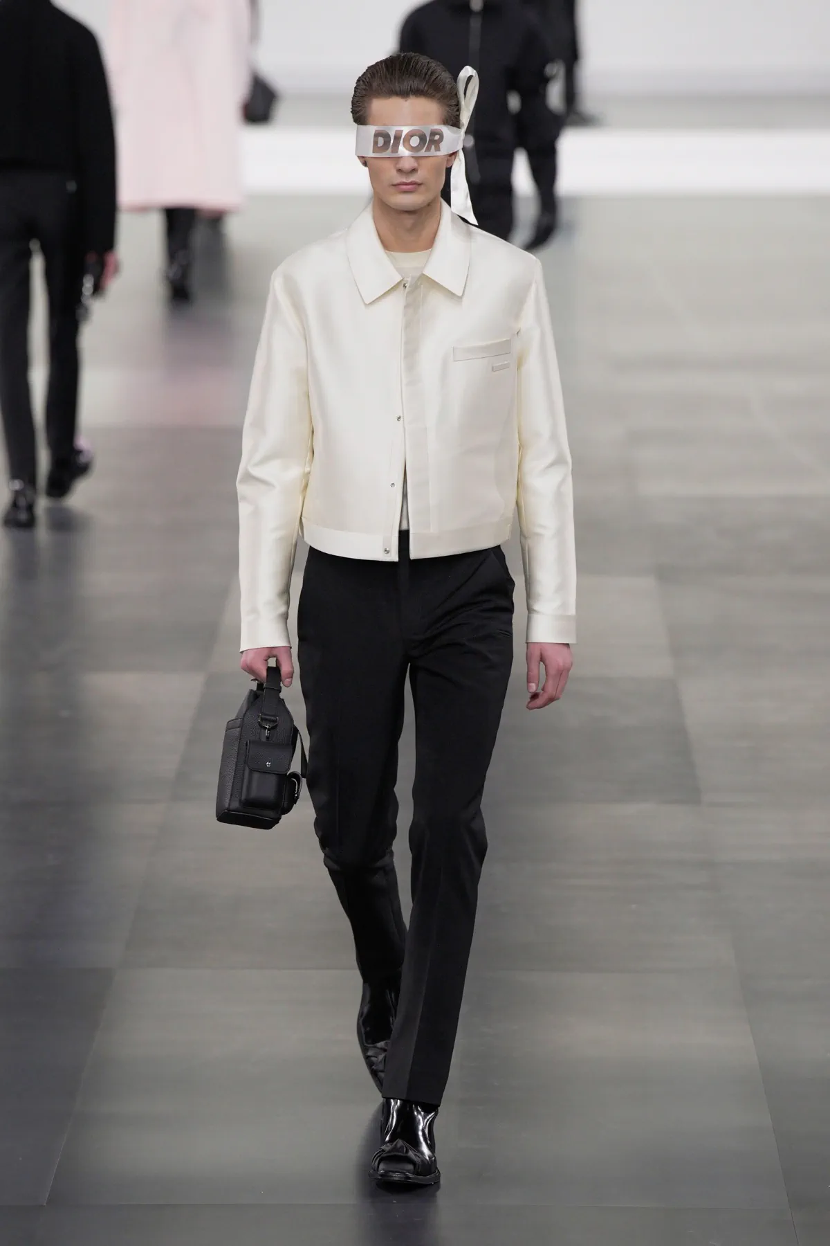 DIOR Men embrasse un luxe tranquille avec une précision intemporelle pour l'automne 2025
