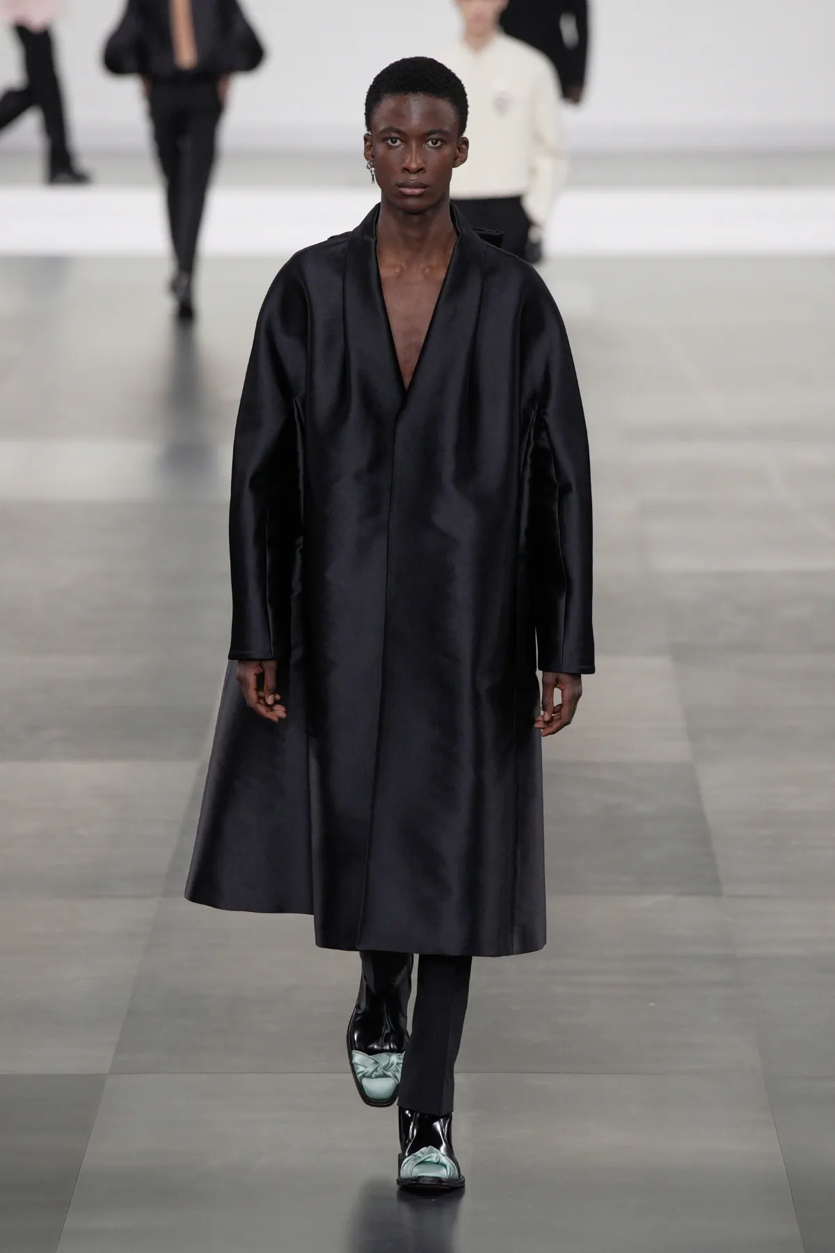DIOR Men embrasse un luxe tranquille avec une précision intemporelle pour l'automne 2025