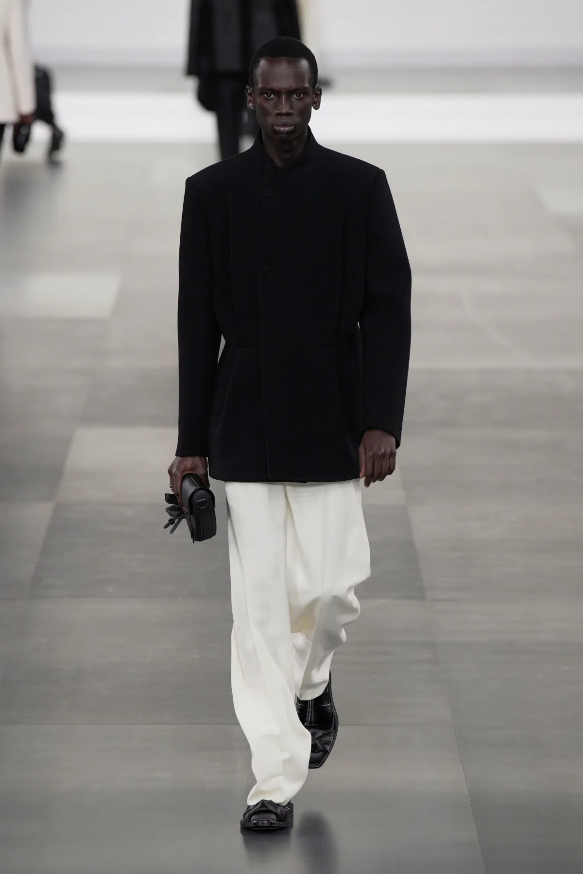 DIOR Men embrasse un luxe tranquille avec une précision intemporelle pour l'automne 2025