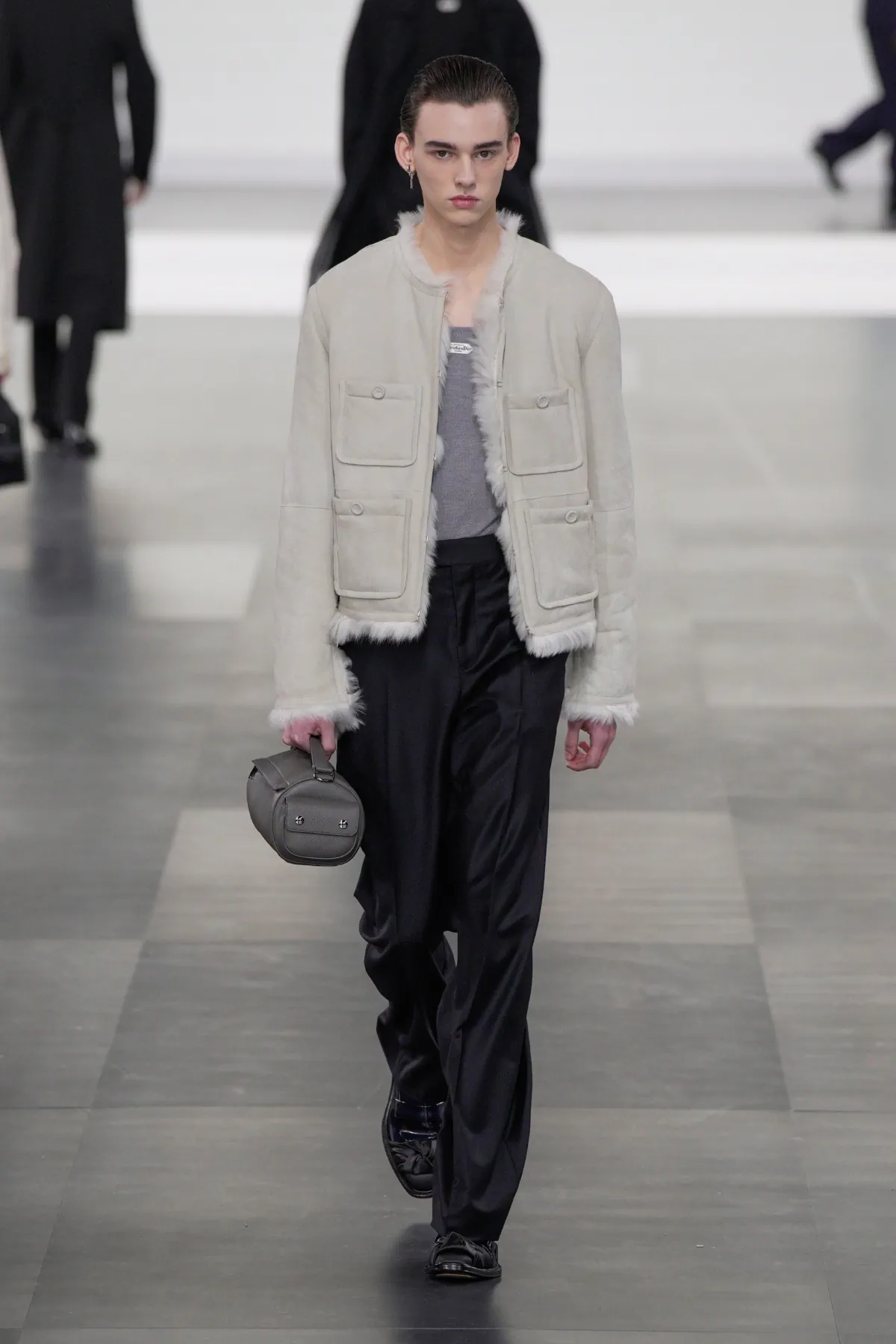 DIOR Men embrasse un luxe tranquille avec une précision intemporelle pour l'automne 2025