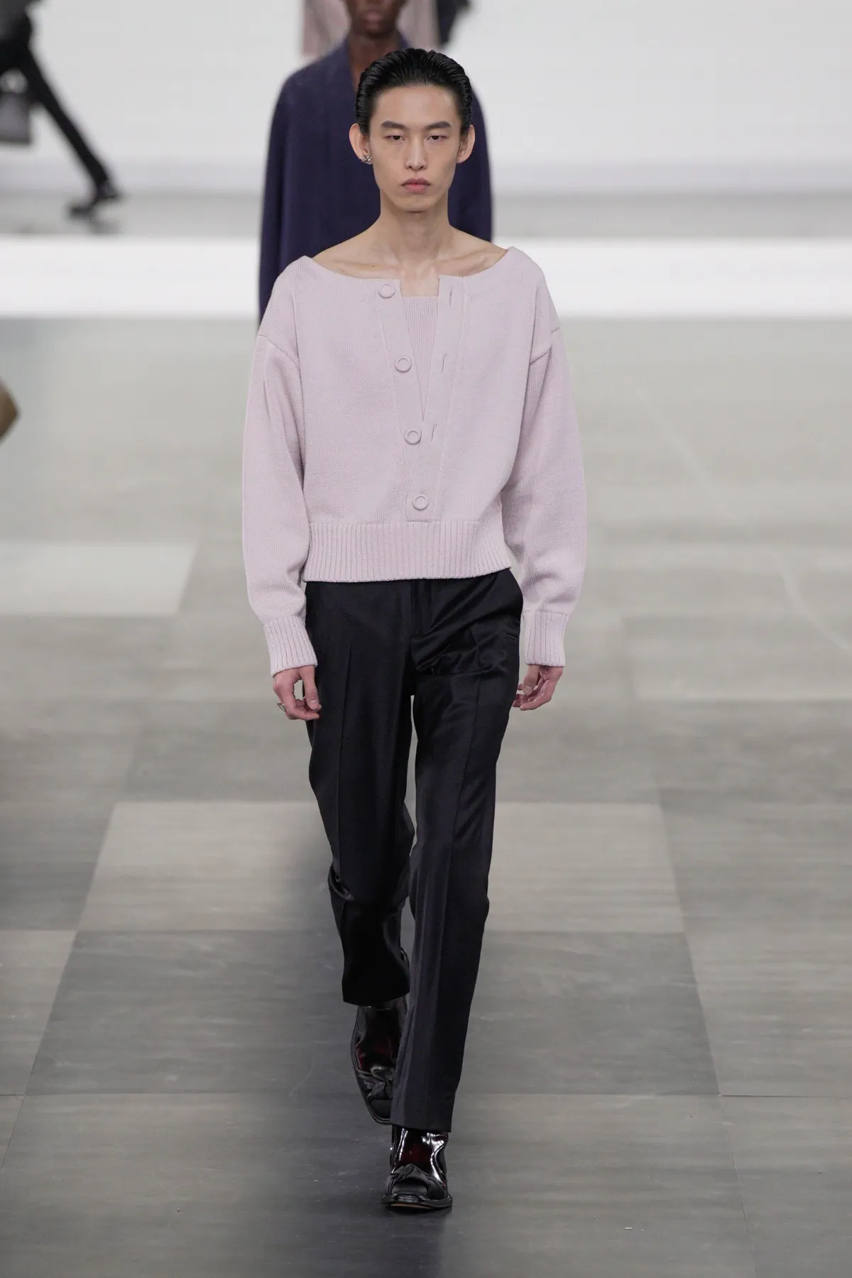 DIOR Men embrasse un luxe tranquille avec une précision intemporelle pour l'automne 2025