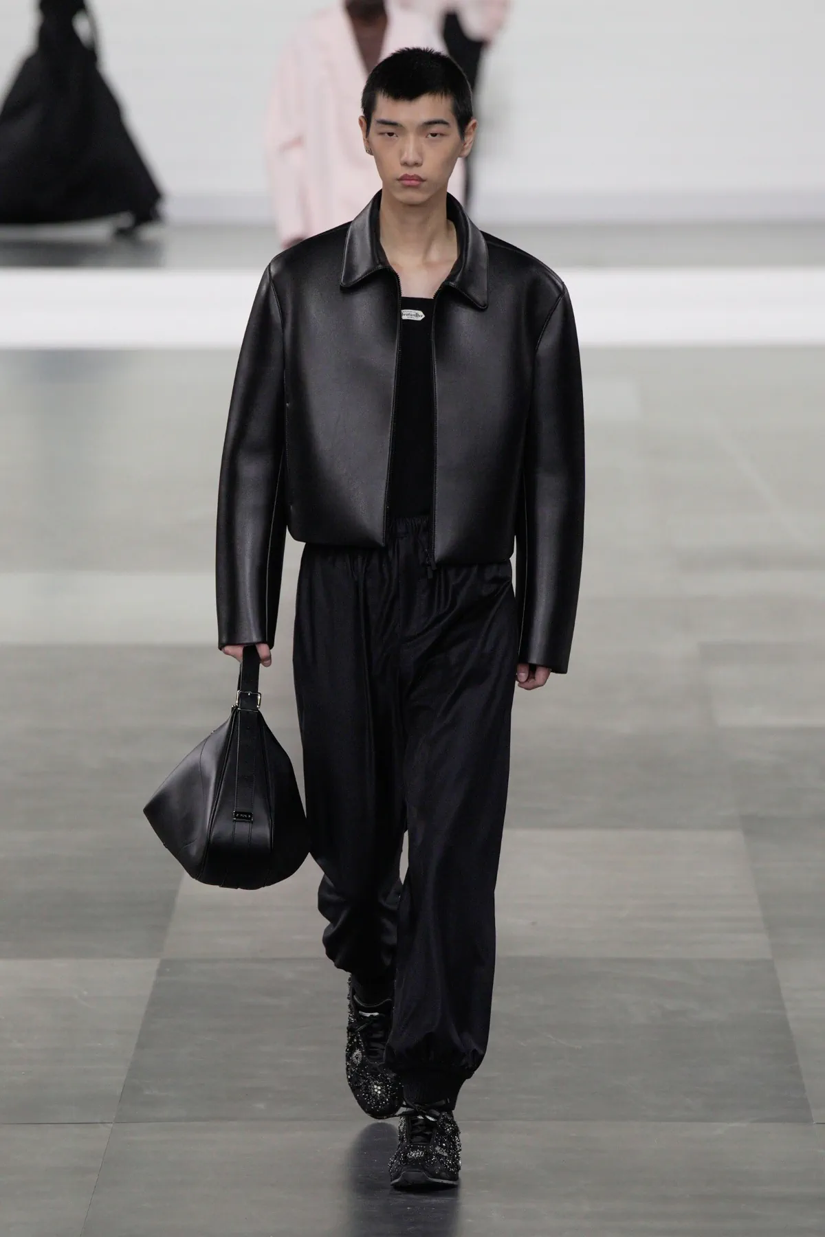 DIOR Men embrasse un luxe tranquille avec une précision intemporelle pour l'automne 2025