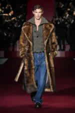 Dolce Gabbana Fall Winter 2025 Milan Fashion Week 1 La collection Dolce&Gabbana Automne 2025 explore la célébrité et les paparazzis