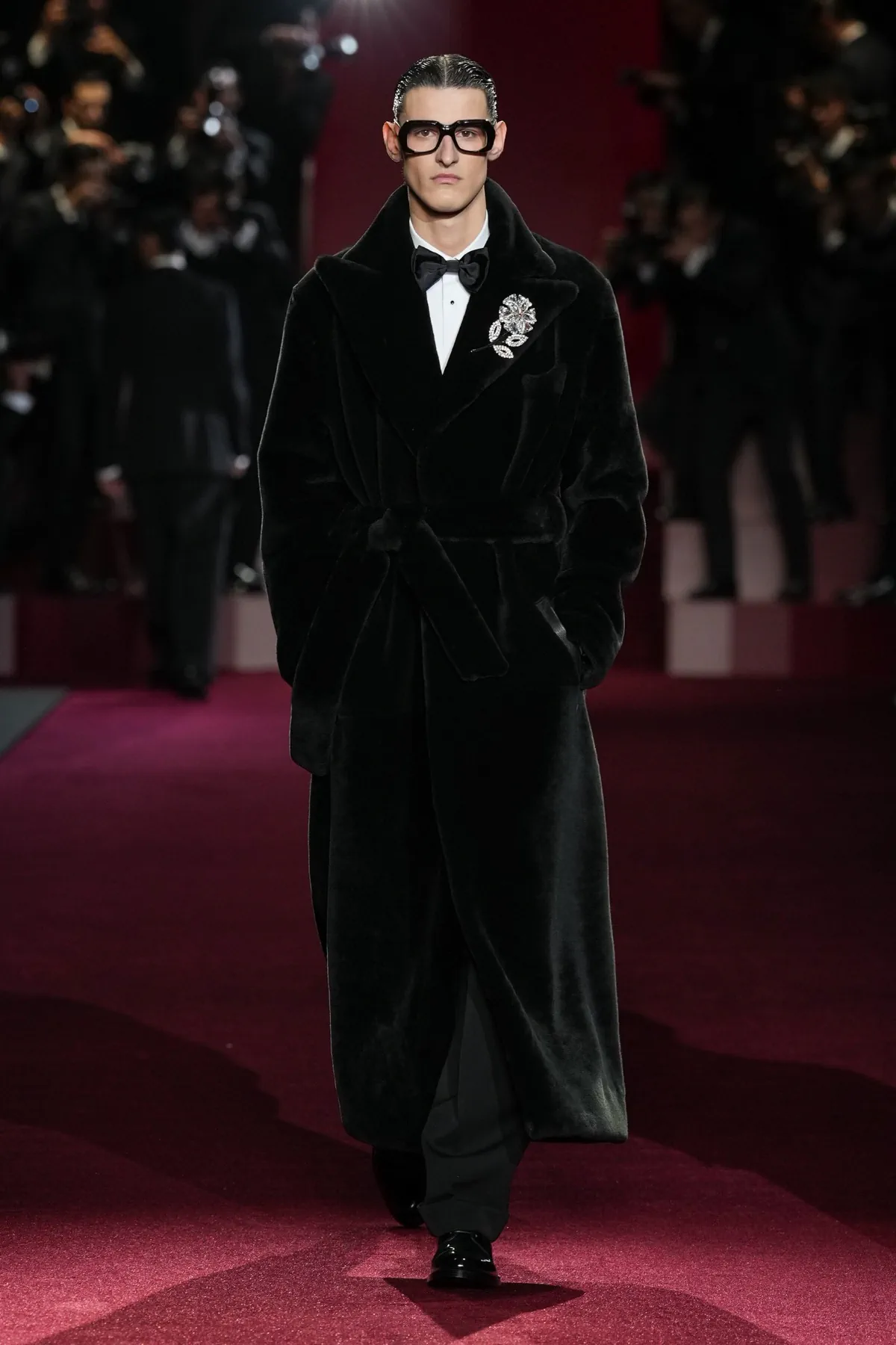 La collection Dolce&Gabbana Automne 2025 explore la célébrité et les paparazzis