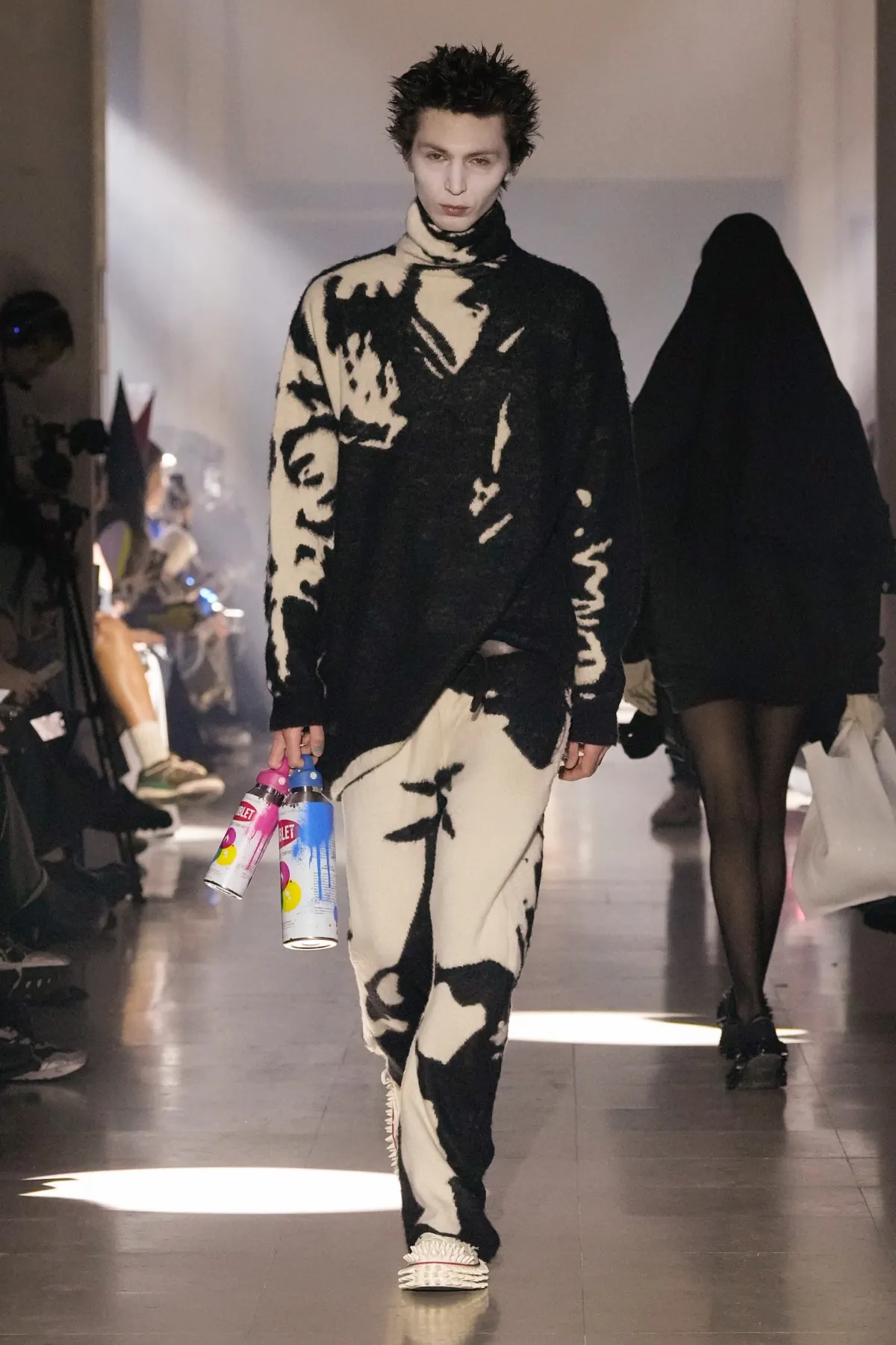 doublet réinvente les méchants des dessins animés dans sa collection automne 2025