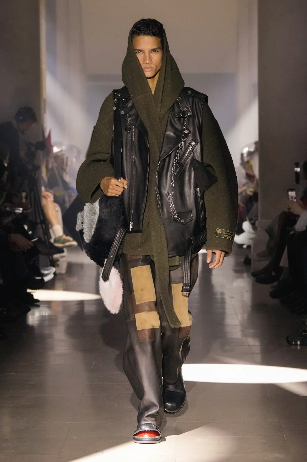 doublet réinvente les méchants des dessins animés dans sa collection automne 2025