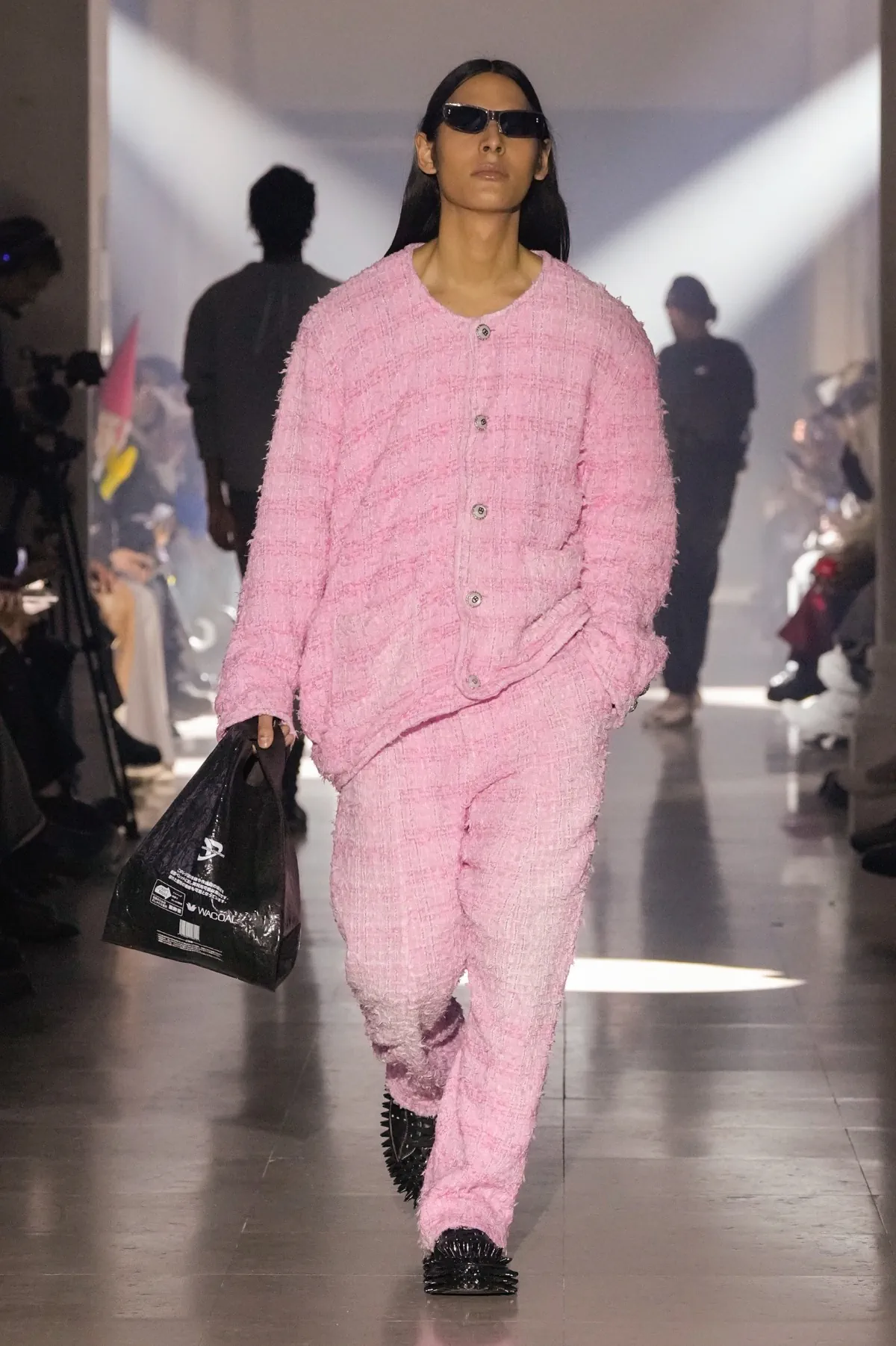 doublet réinvente les méchants des dessins animés dans sa collection automne 2025