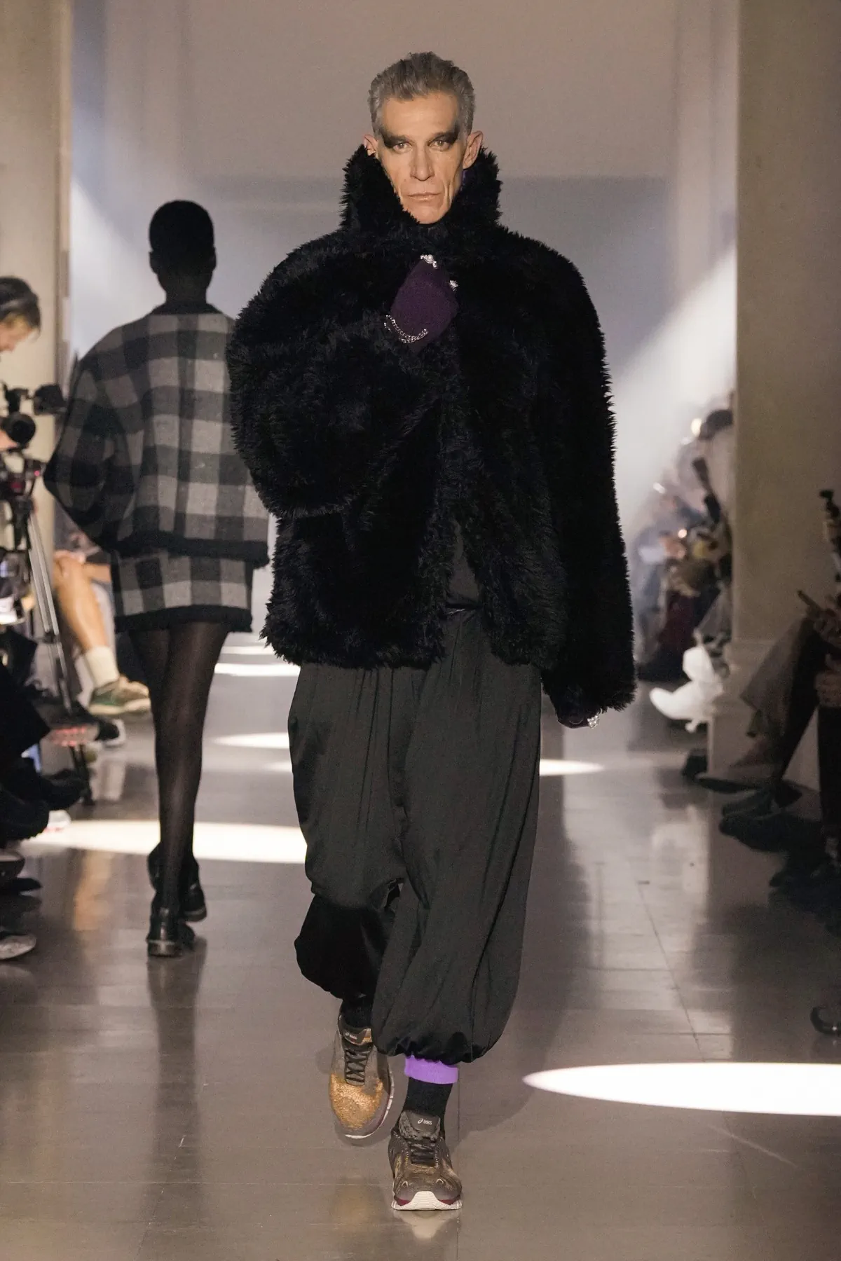 doublet réinvente les méchants des dessins animés dans sa collection automne 2025