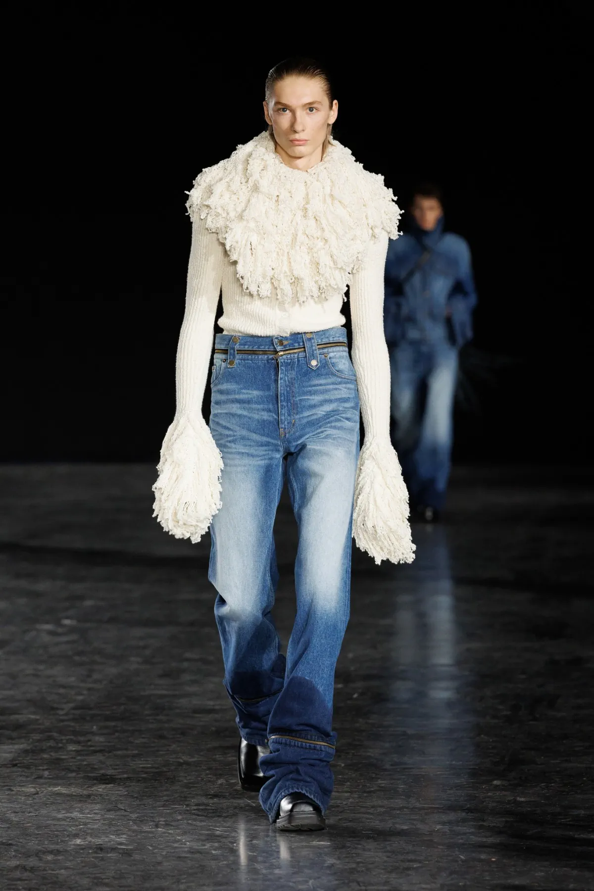 Pour l'automne 2025, EGONLAB se fait le champion d'une rébellion élégante et d'une sophistication sur mesure