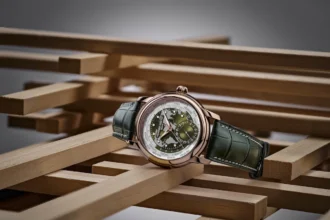 Frederique Constant présente de nouveaux modèles Classic Worldtimer Manufacture de couleur vert forêt