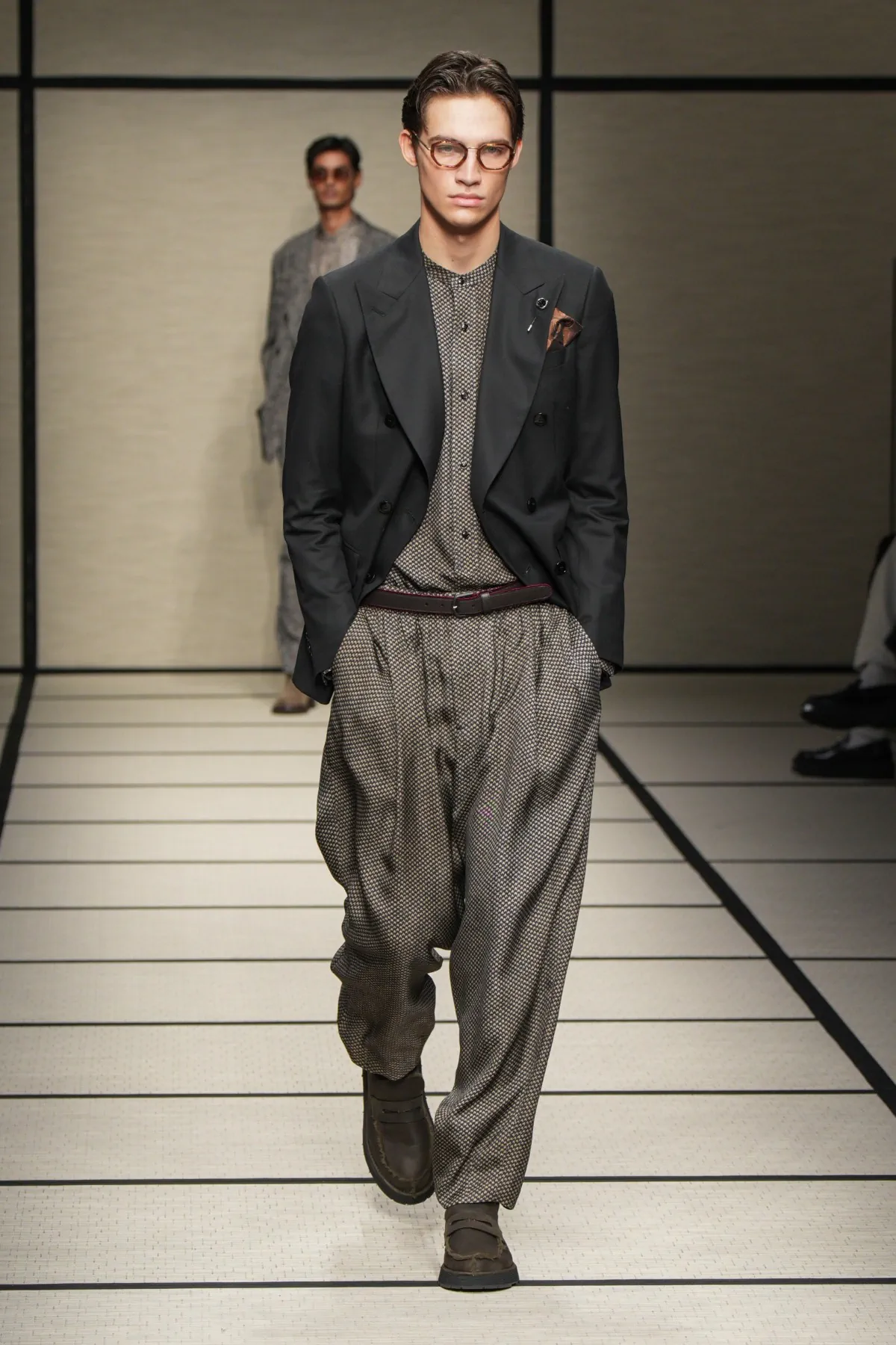 La collection Giorgio Armani Automne 2025 annonce une nouvelle ère dans la mode masculine