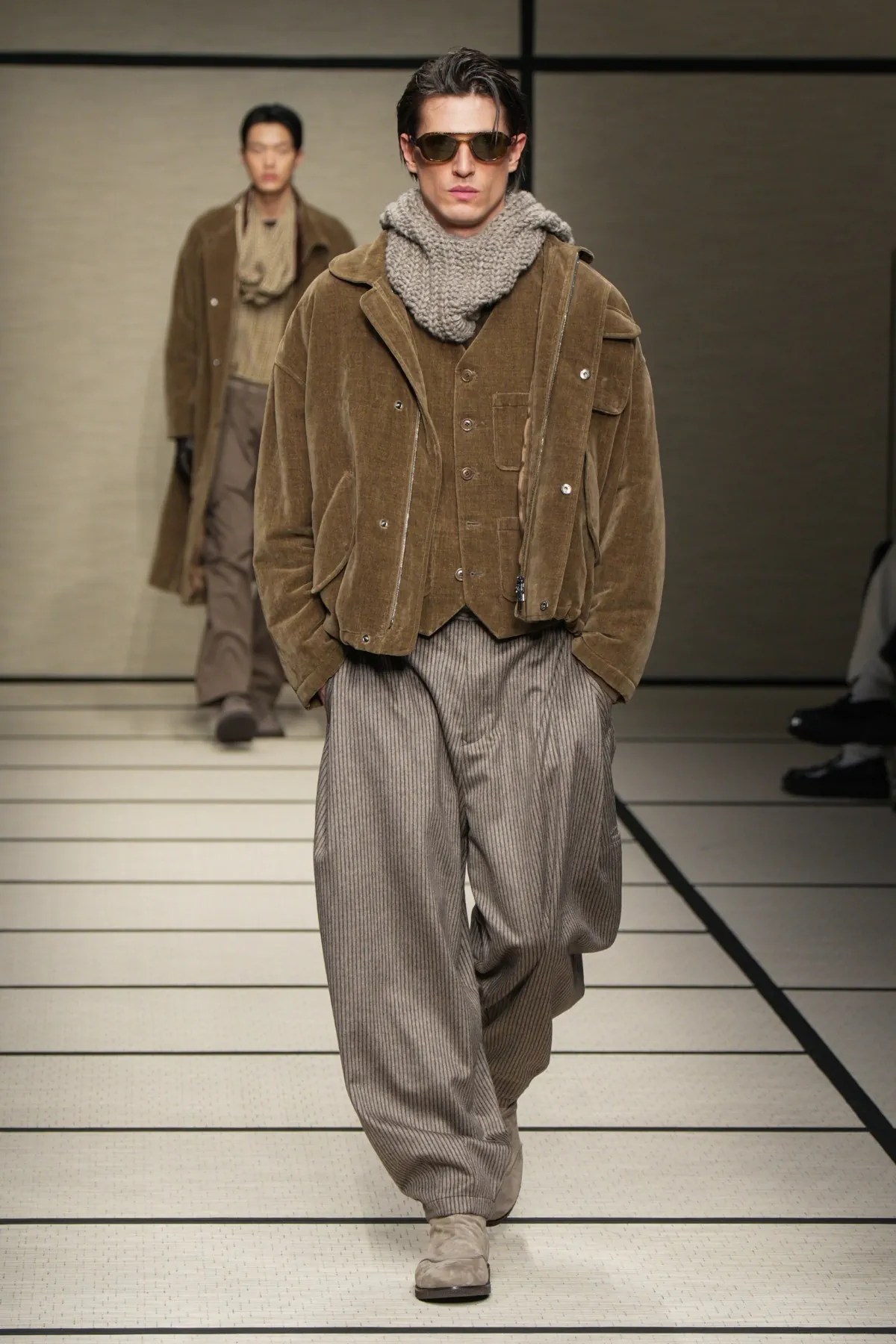 La collection Giorgio Armani Automne 2025 annonce une nouvelle ère dans la mode masculine