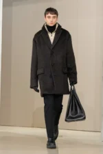 Hermes Fall Winter 2025 Paris Fashion Week 1 Pour Automne 2025, Hermès se lance dans la course automobile