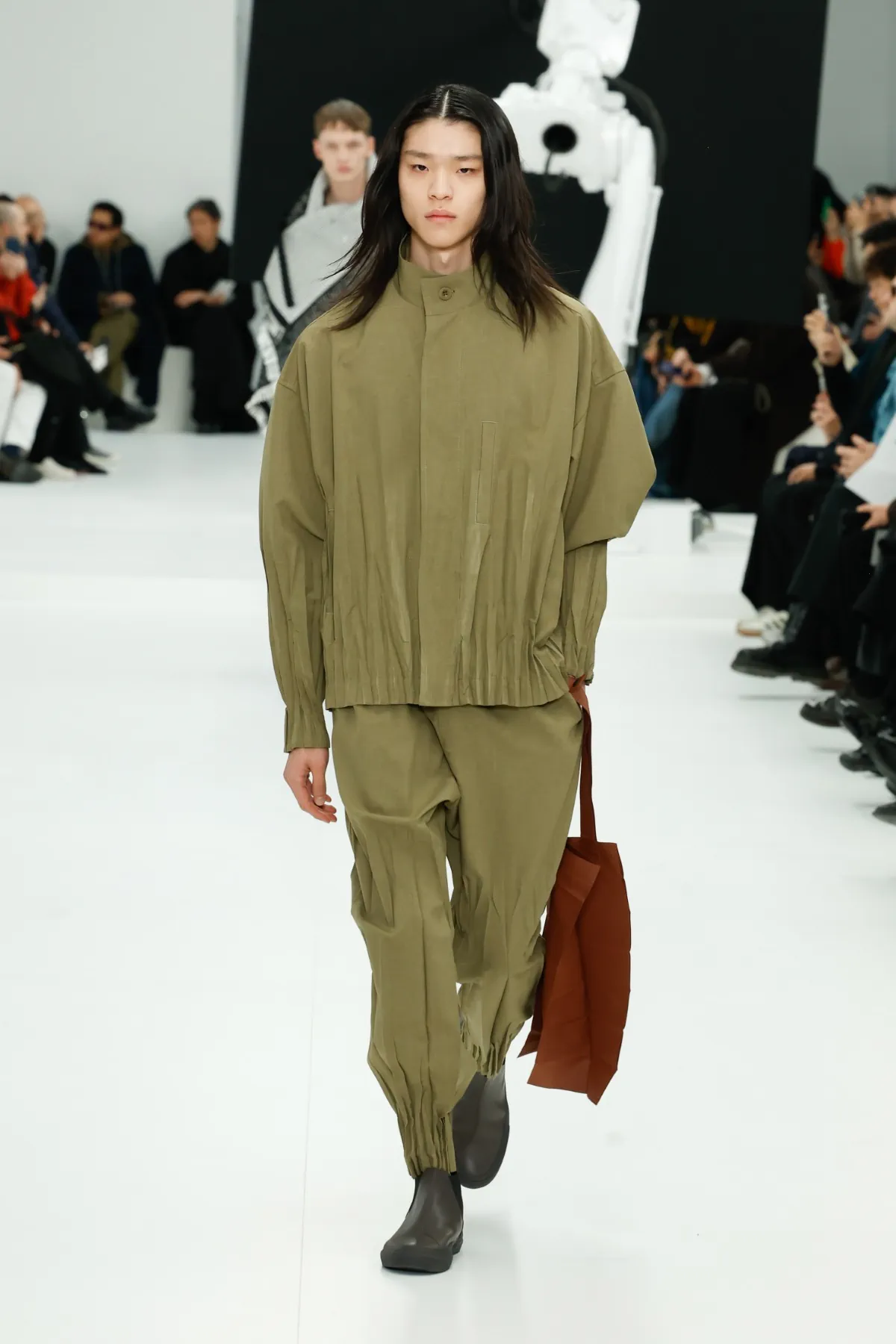 IM Men apporte une grâce fluide à l'automne 2025