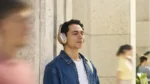 JBL Tour ONE M3 Headphone 0 Le casque JBL Tour ONE M3 redéfinit l'audio sans fil grâce à l'émetteur Smart Tx innovant