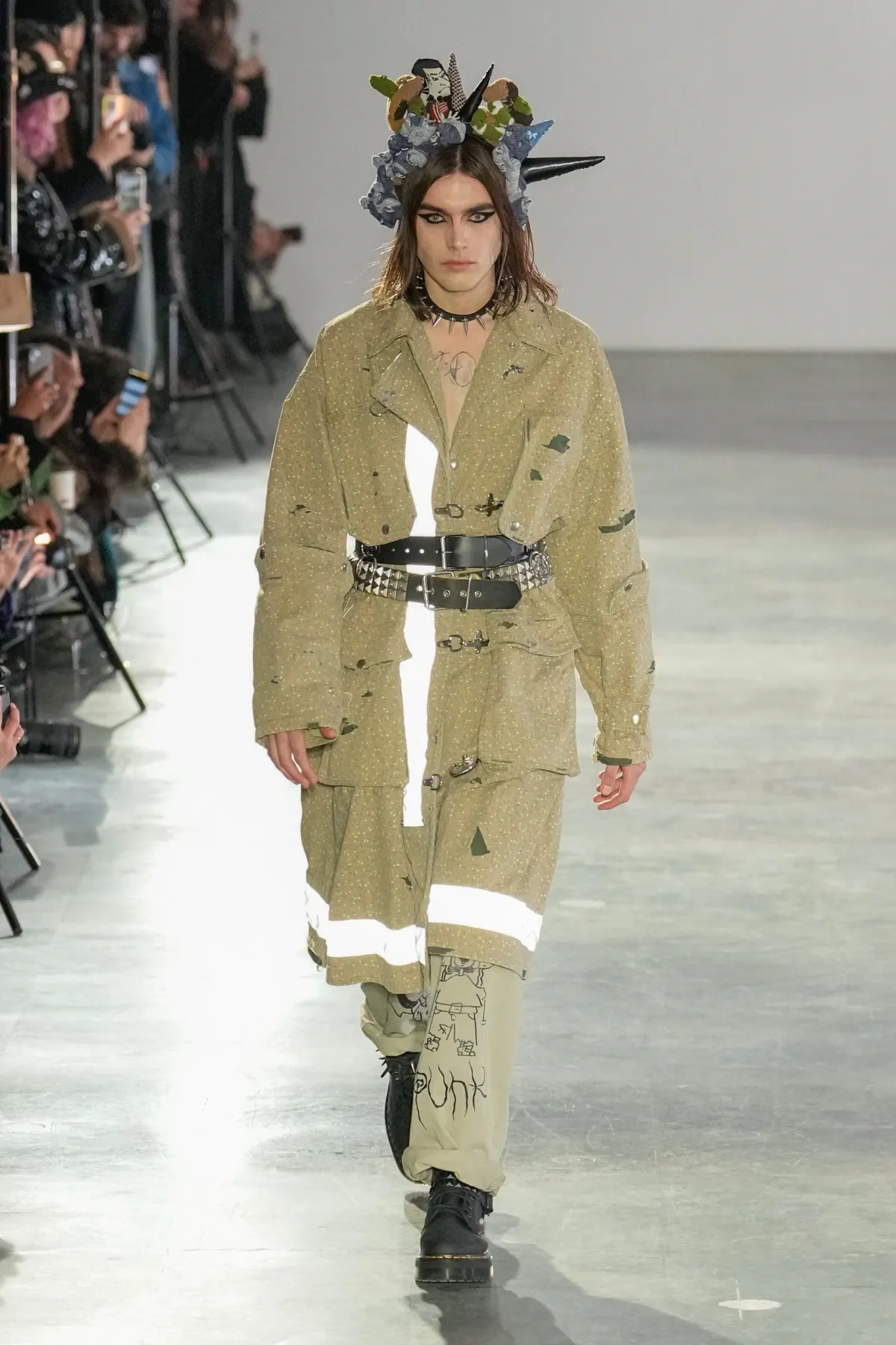 La collection automne 2025 de KIDILL célèbre l'esprit rebelle de Harajuku