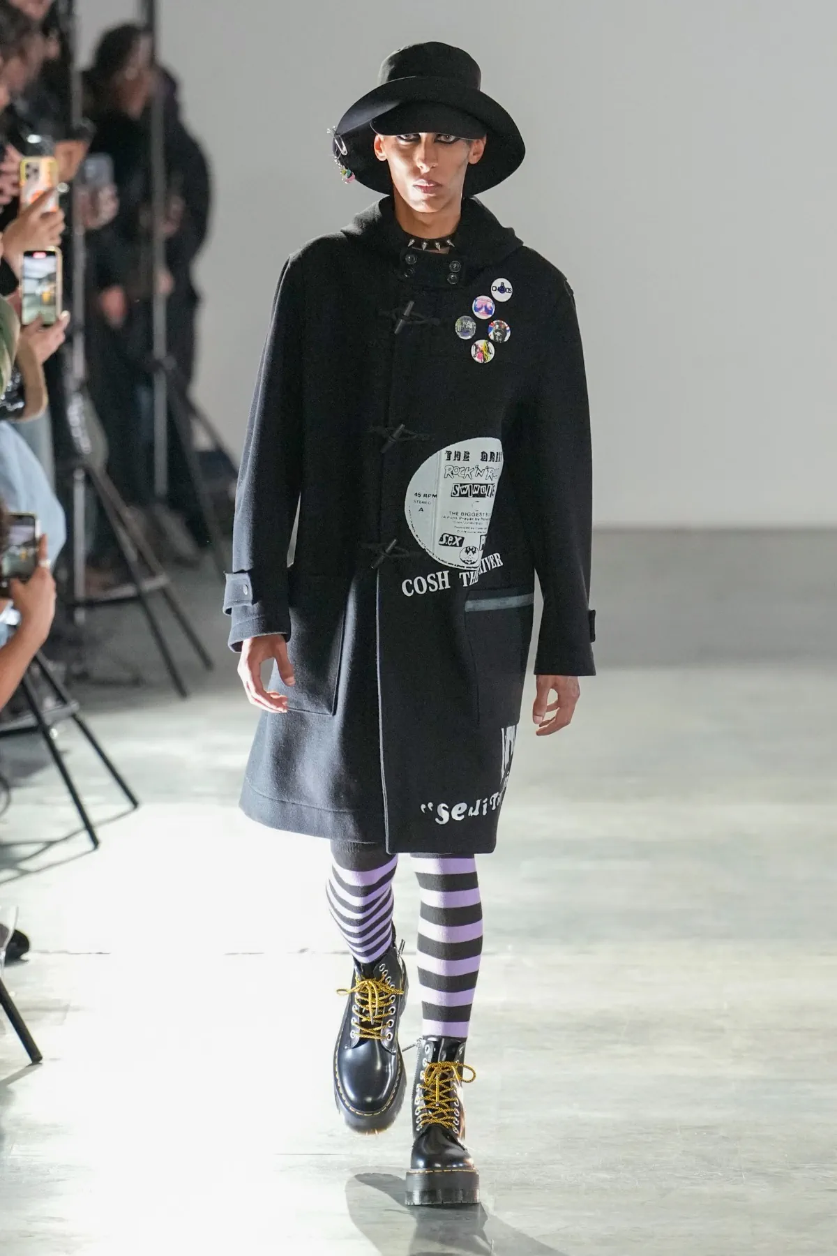 La collection automne 2025 de KIDILL célèbre l'esprit rebelle de Harajuku