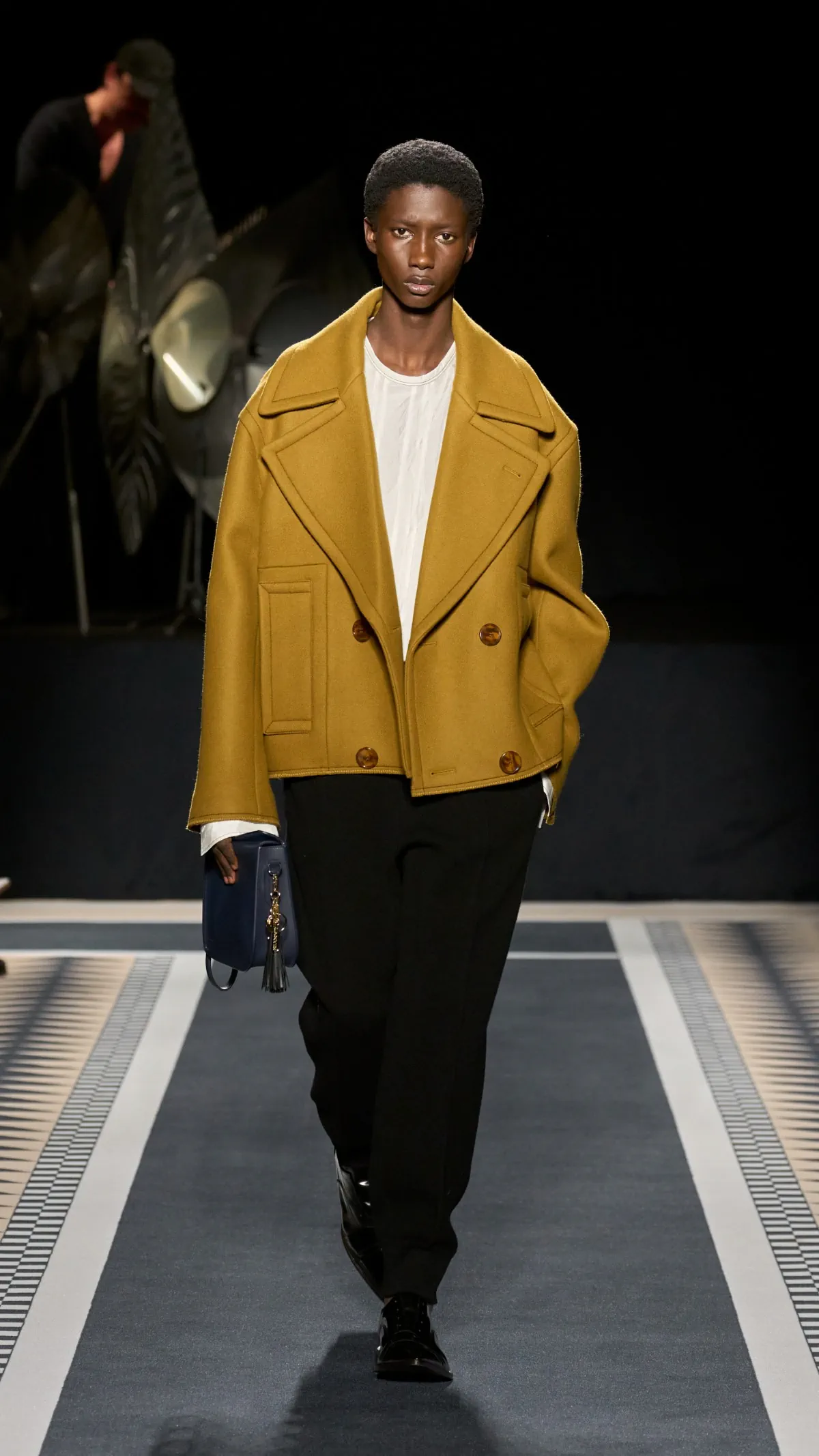 La collection automne 2025 de LANVIN marque le retour triomphal de Peter Copping