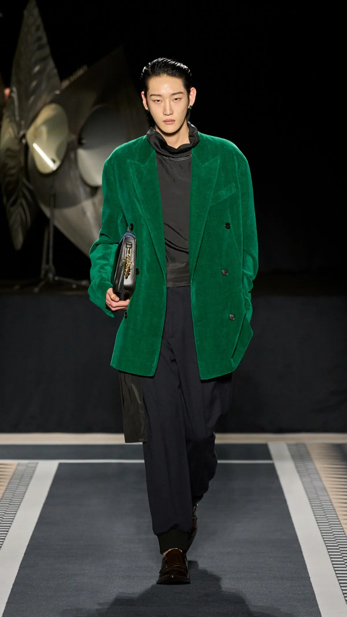 La collection automne 2025 de LANVIN marque le retour triomphal de Peter Copping