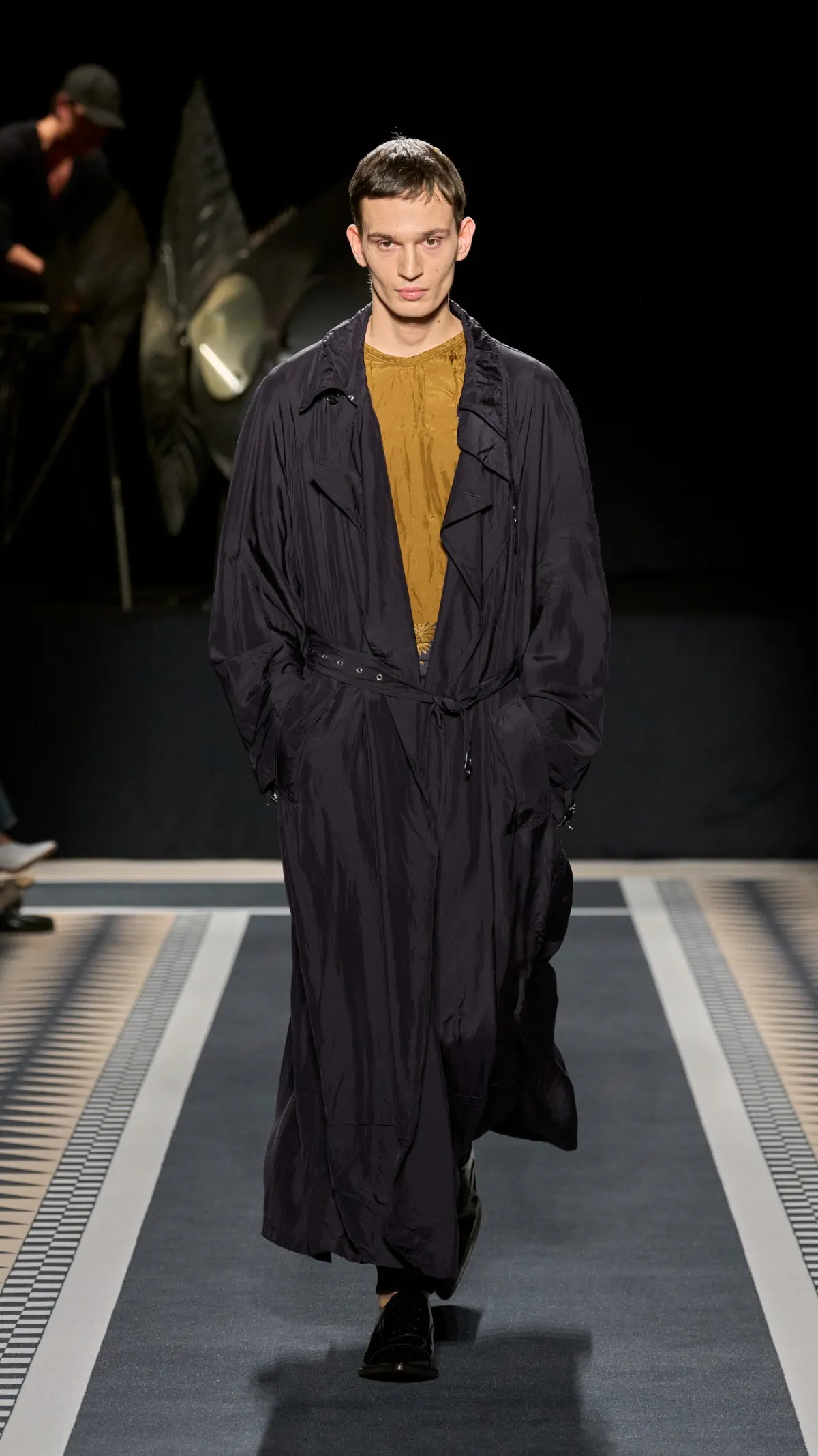 La collection automne 2025 de LANVIN marque le retour triomphal de Peter Copping