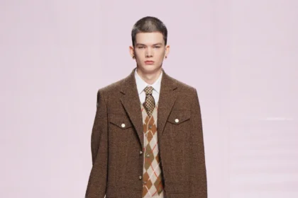 Pour l'automne 2025, Louis Vuitton célèbre célèbre l'amitié durable entre Pharrell Williams et Nigo