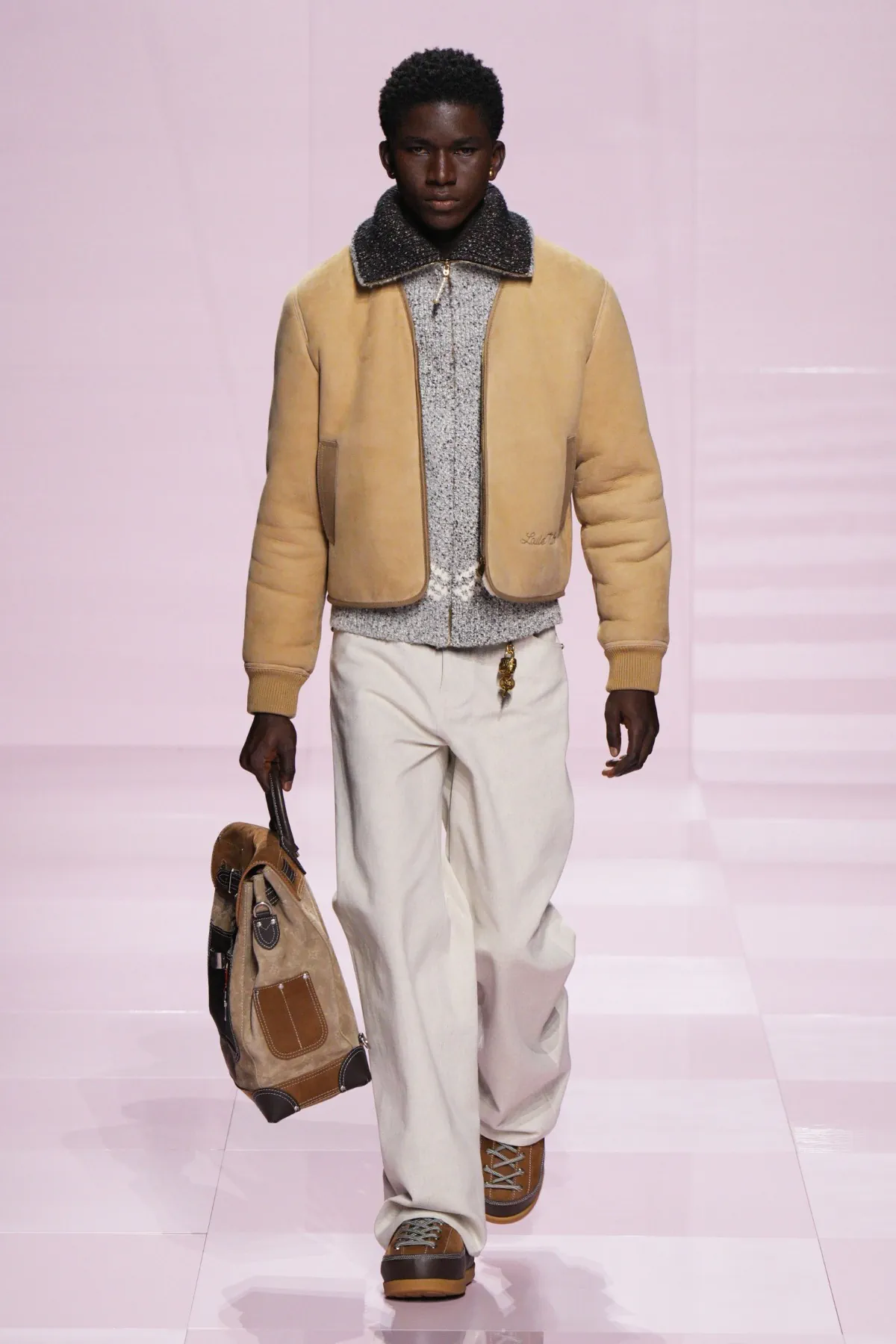 Pour l'automne 2025, Louis Vuitton célèbre célèbre l'amitié durable entre Pharrell Williams et Nigo
