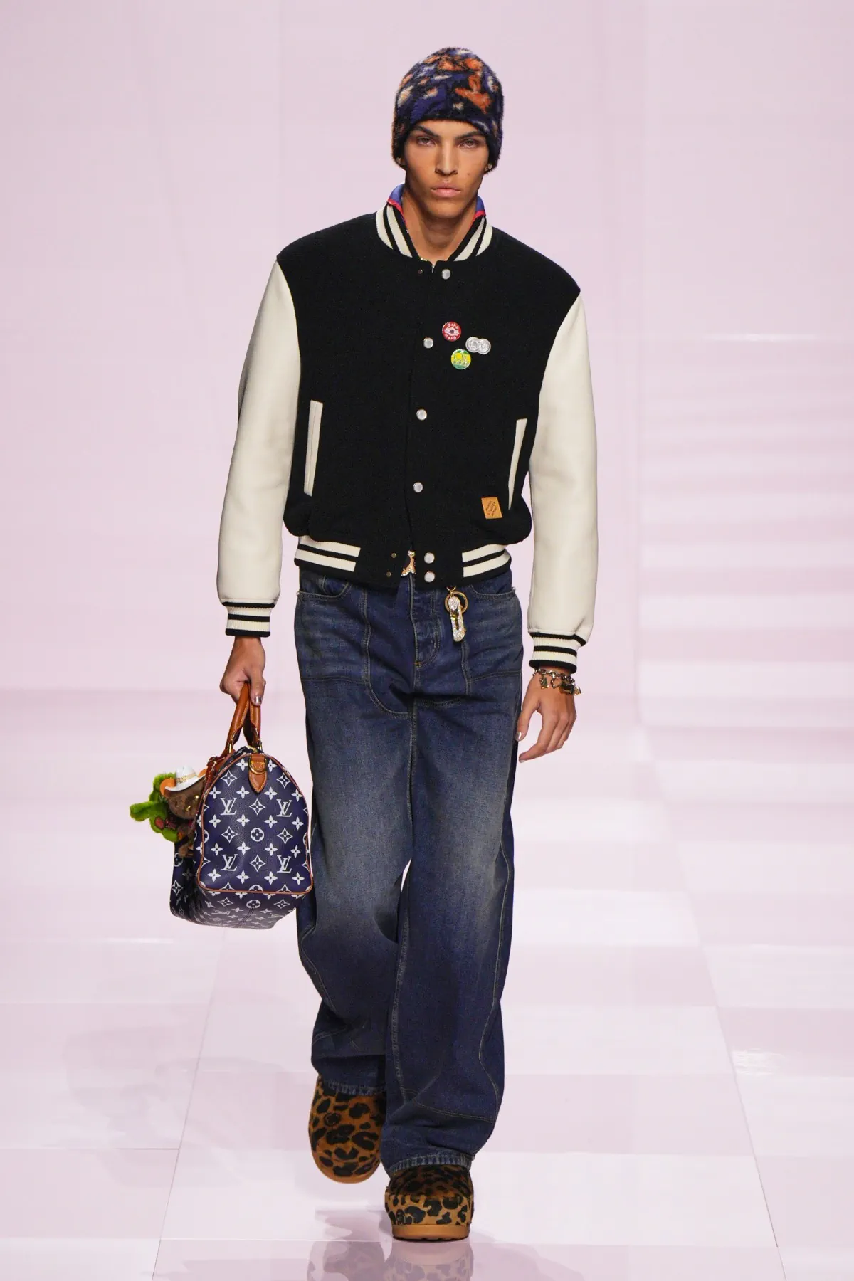 Pour l'automne 2025, Louis Vuitton célèbre célèbre l'amitié durable entre Pharrell Williams et Nigo