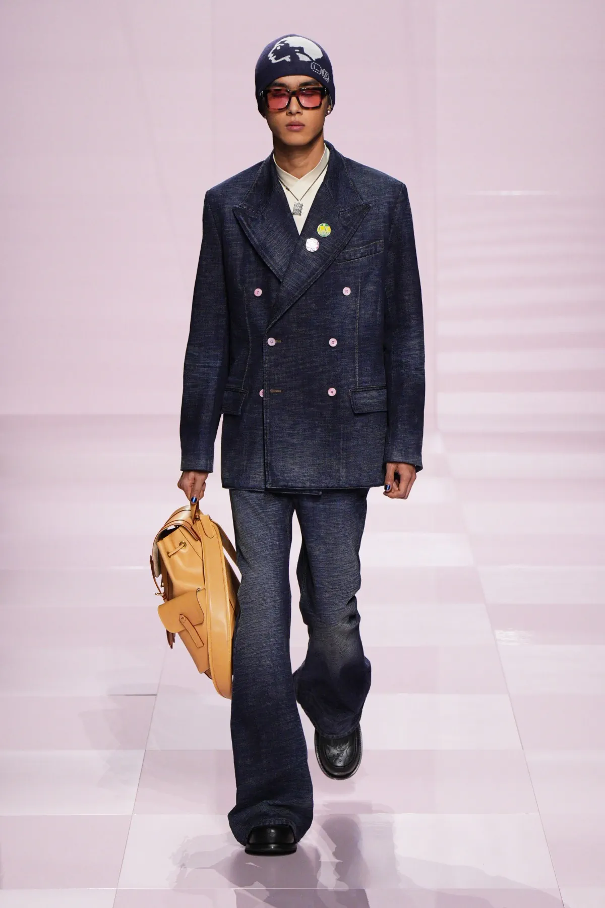 Pour l'automne 2025, Louis Vuitton célèbre célèbre l'amitié durable entre Pharrell Williams et Nigo