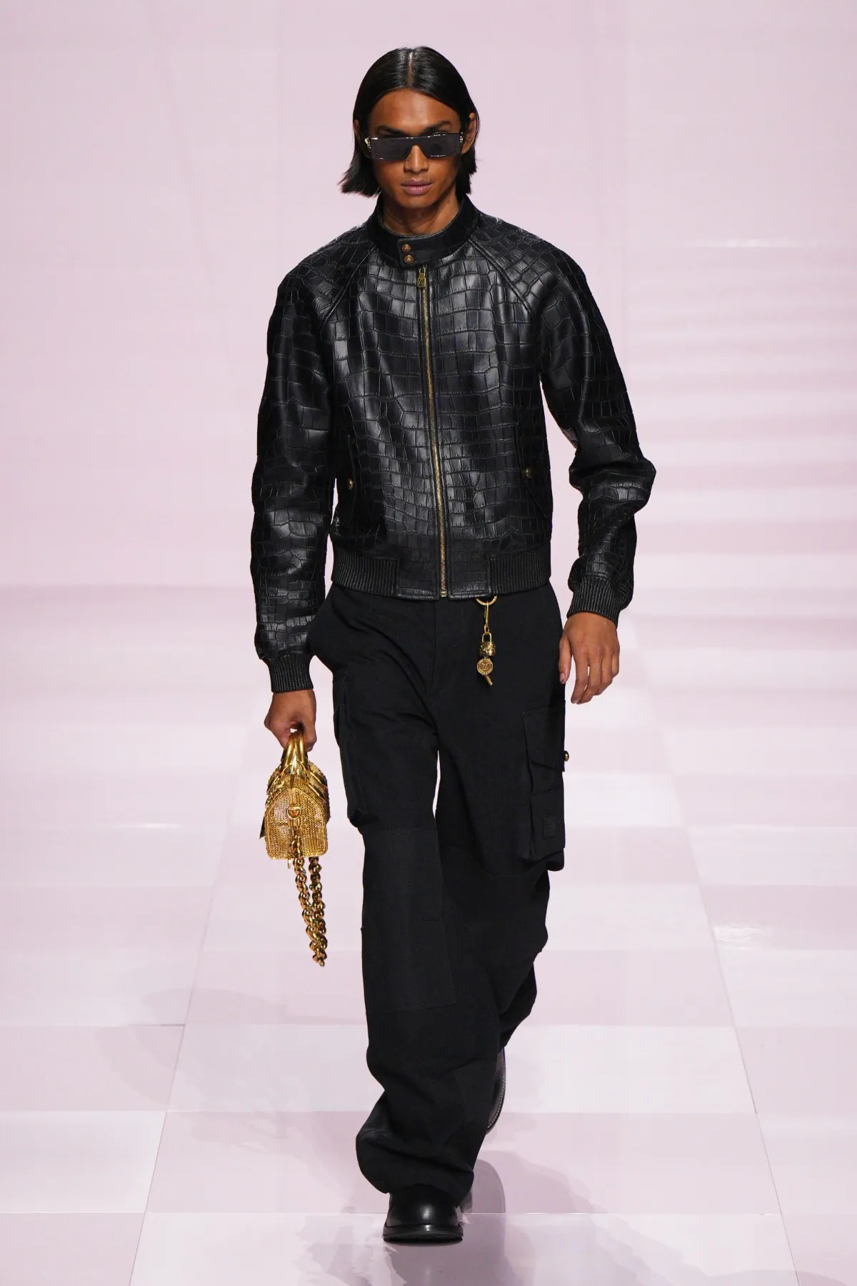 Pour l'automne 2025, Louis Vuitton célèbre célèbre l'amitié durable entre Pharrell Williams et Nigo