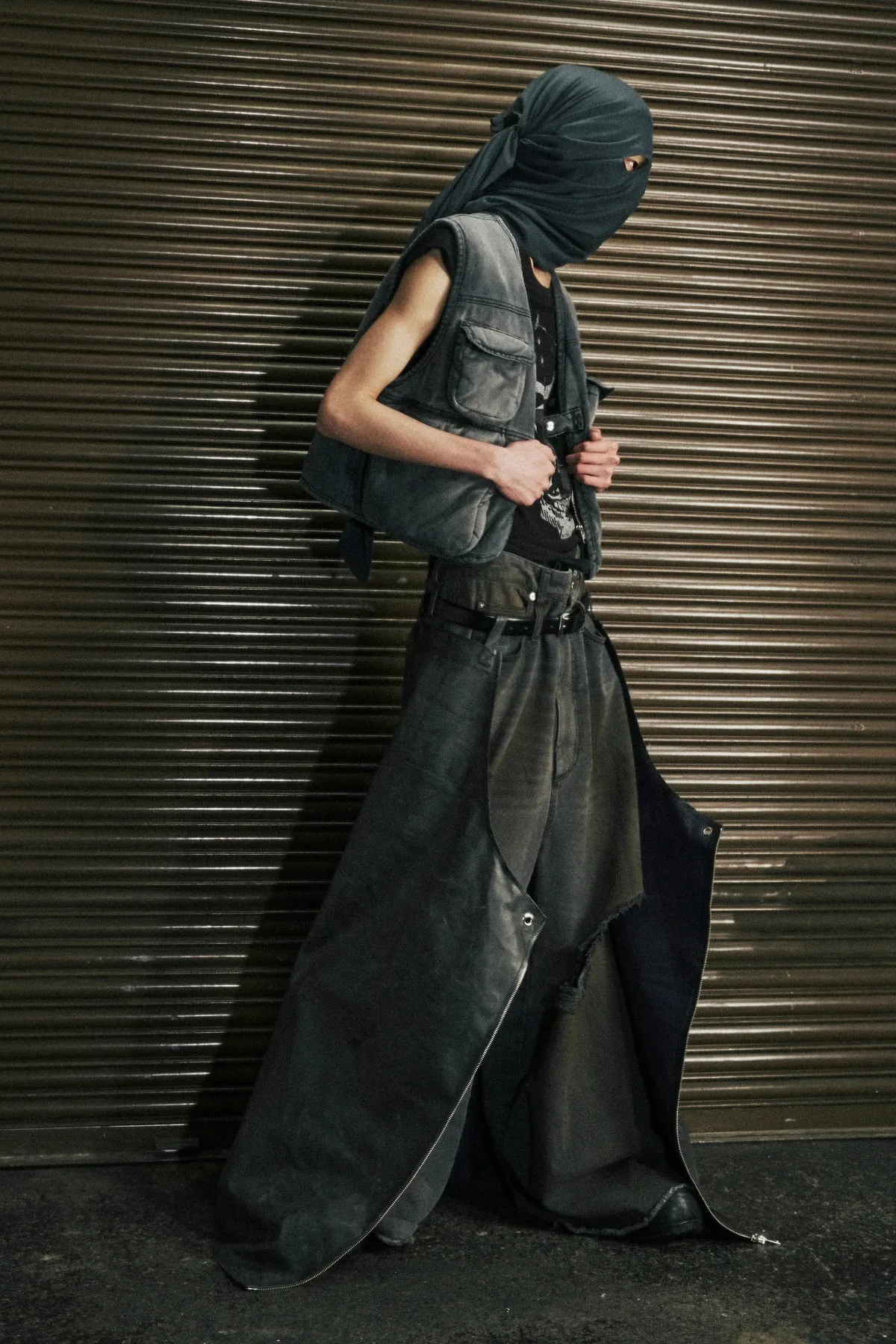 LUU DAN embrasse la rébellion avec une puissance brute et un but précis à l'automne 2025