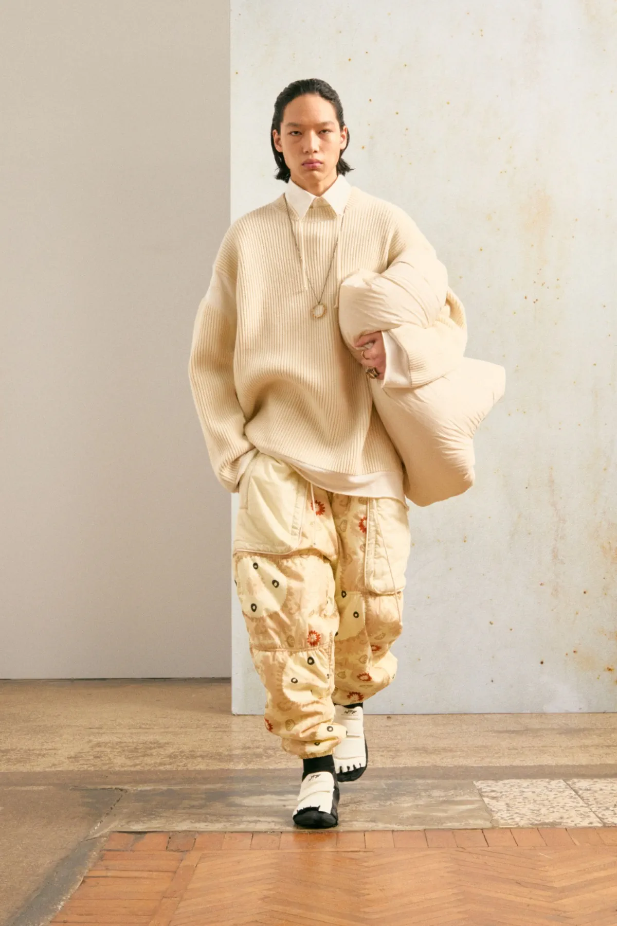 La collection Mordecai automne 2025 célèbre l'adaptabilité humaine et l'inspiration mondiale