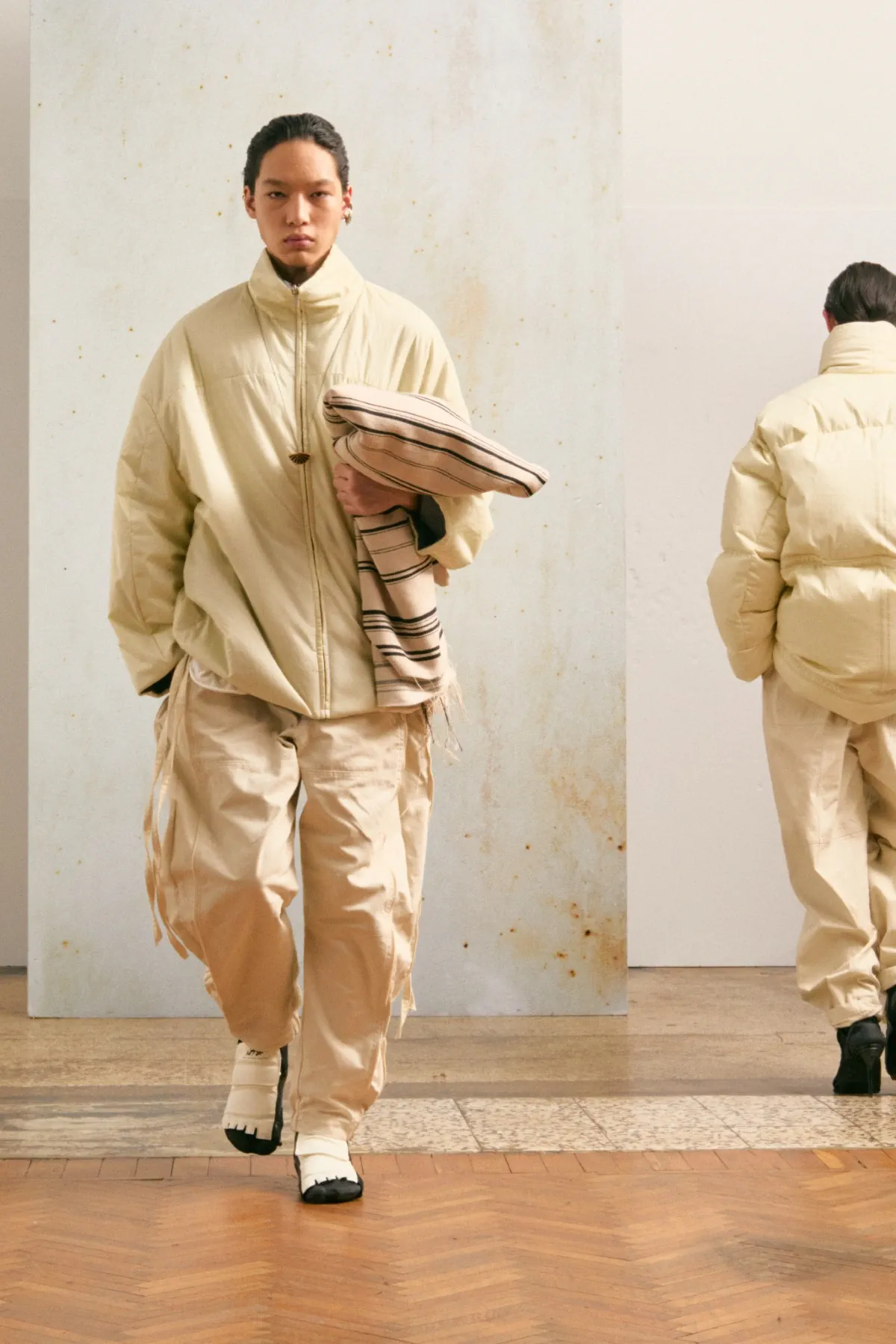 La collection Mordecai automne 2025 célèbre l'adaptabilité humaine et l'inspiration mondiale