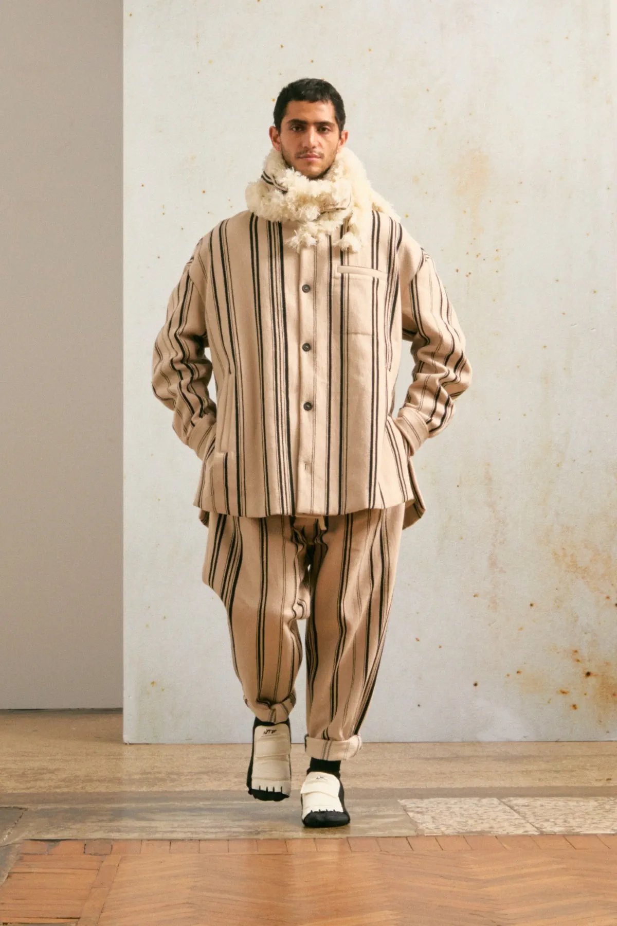 La collection Mordecai automne 2025 célèbre l'adaptabilité humaine et l'inspiration mondiale
