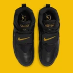 La Nike Air Diamond Turf « Signing Day » honore l'héritage de Deion Sanders avec des accents dorés