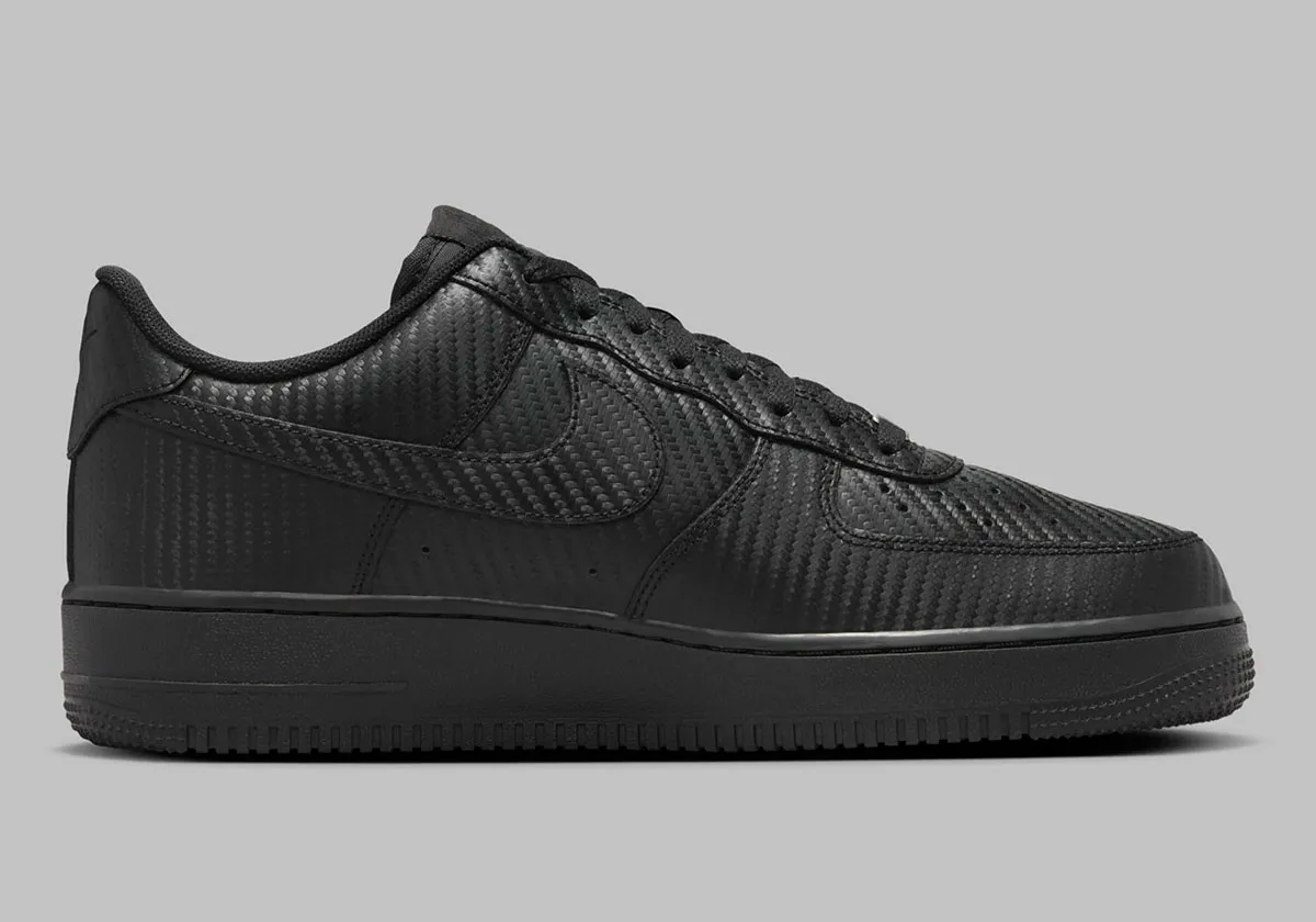 La Nike Air Force 1 Low « Black Carbon Fiber » réinvente le classique avec une touche de robustesse