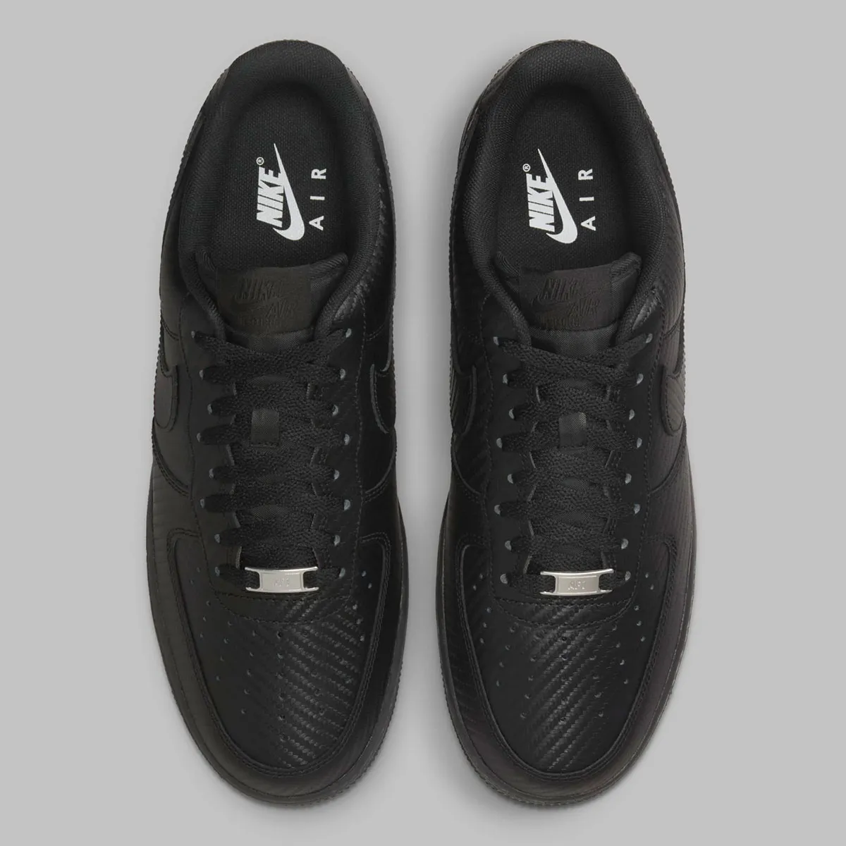 La Nike Air Force 1 Low « Black Carbon Fiber » réinvente le classique avec une touche de robustesse
